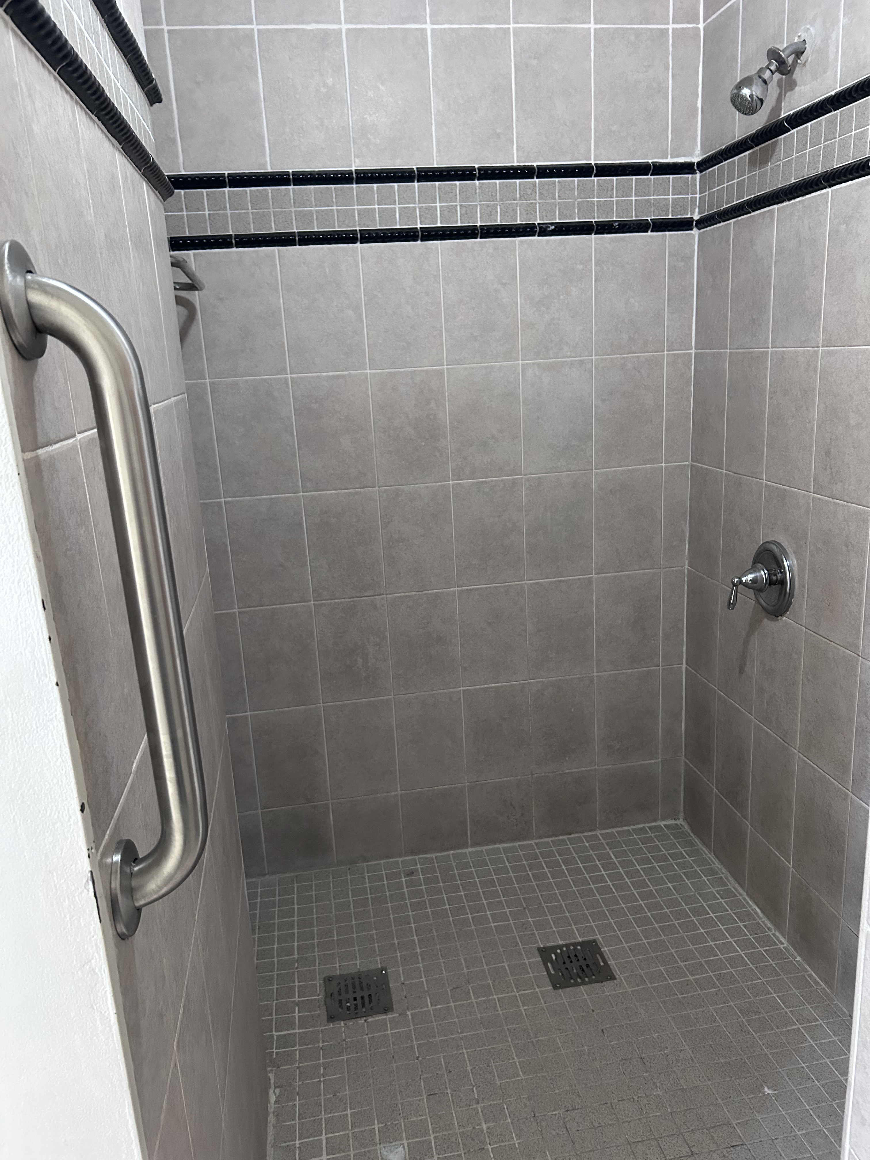 Charming Downtown Studio With Private Bath And Parking Options - Photo 3