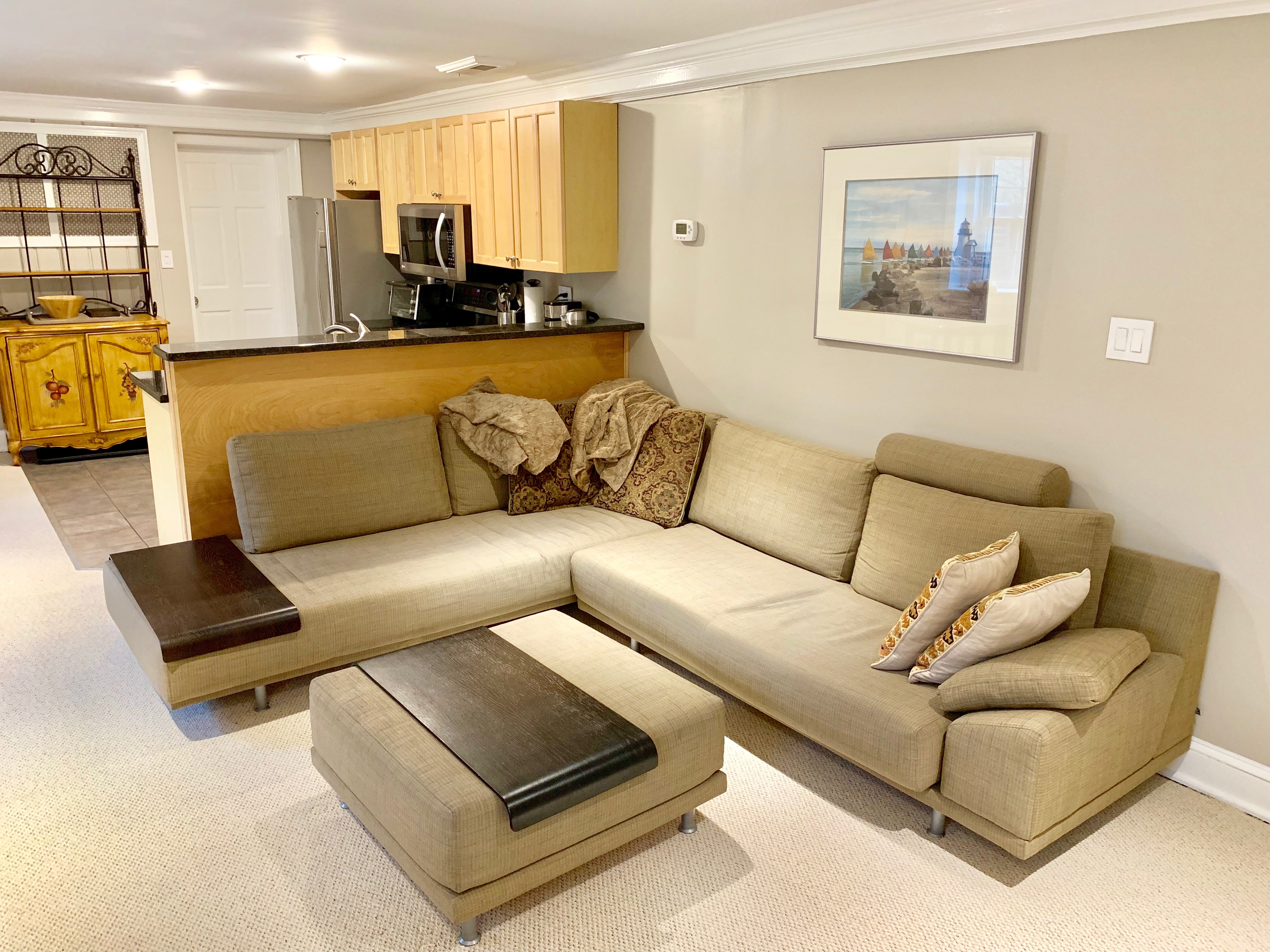 One Bedroom 3 to 12 Months Lease, PATIO, PARKING, FREE UTILITIES, WI-FI - Photo 2