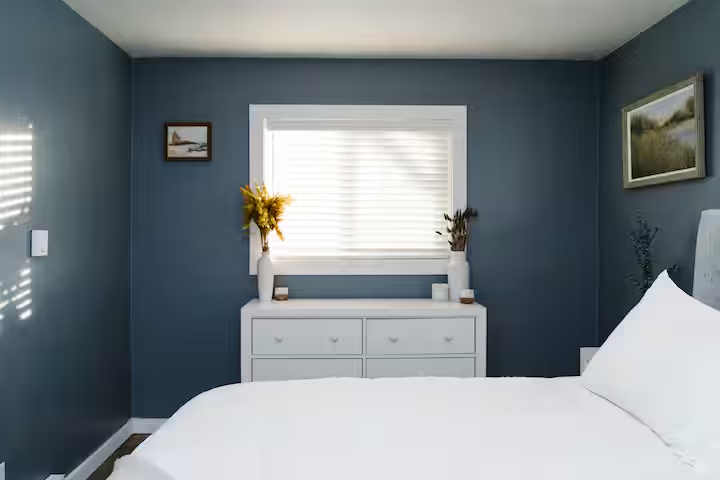 Updated 2BR Home | Walk to Downtown | 1 Mile to Hospital - Photo 3
