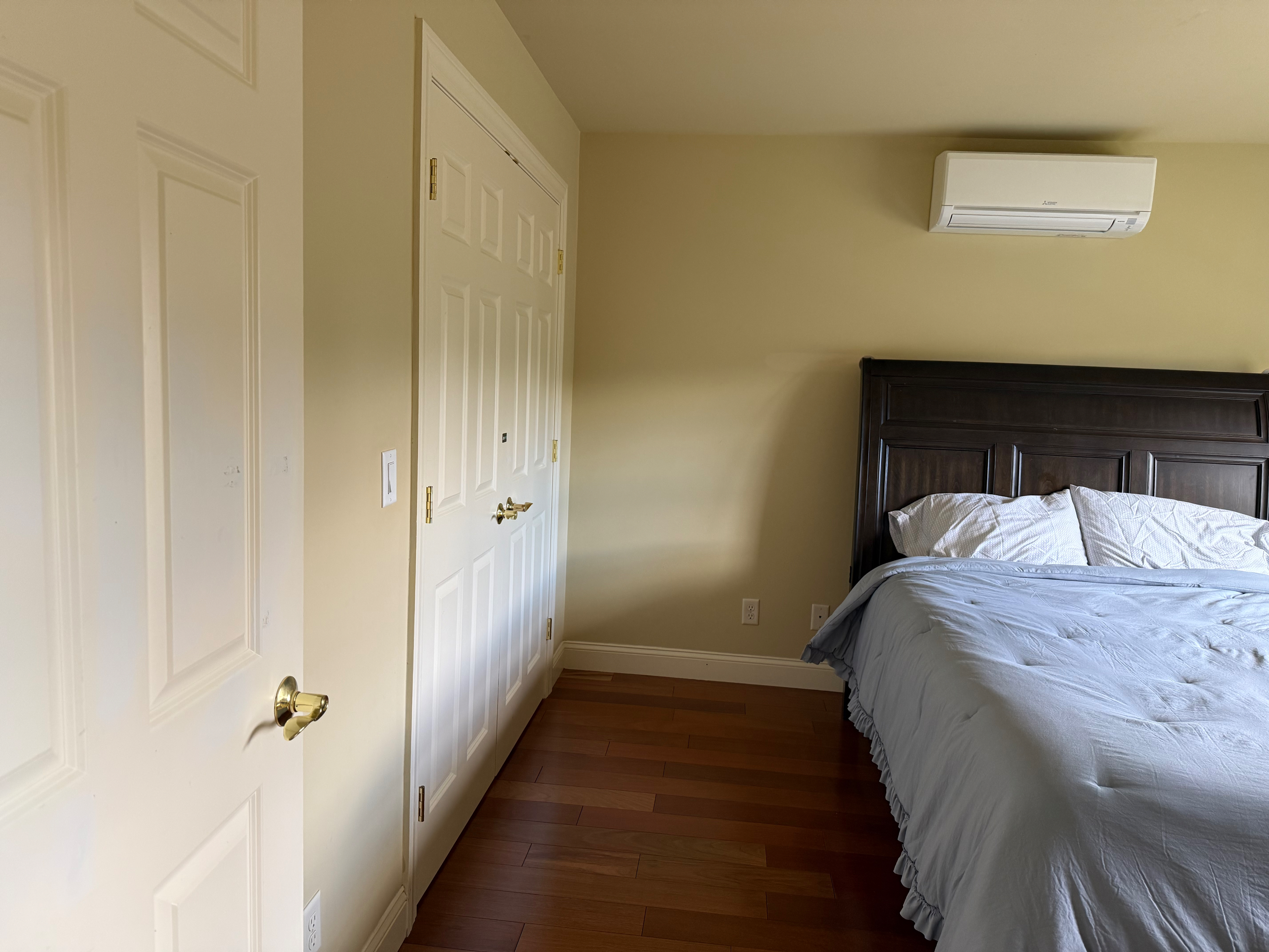 Spacious 3 Bedroom Home - Photo 12