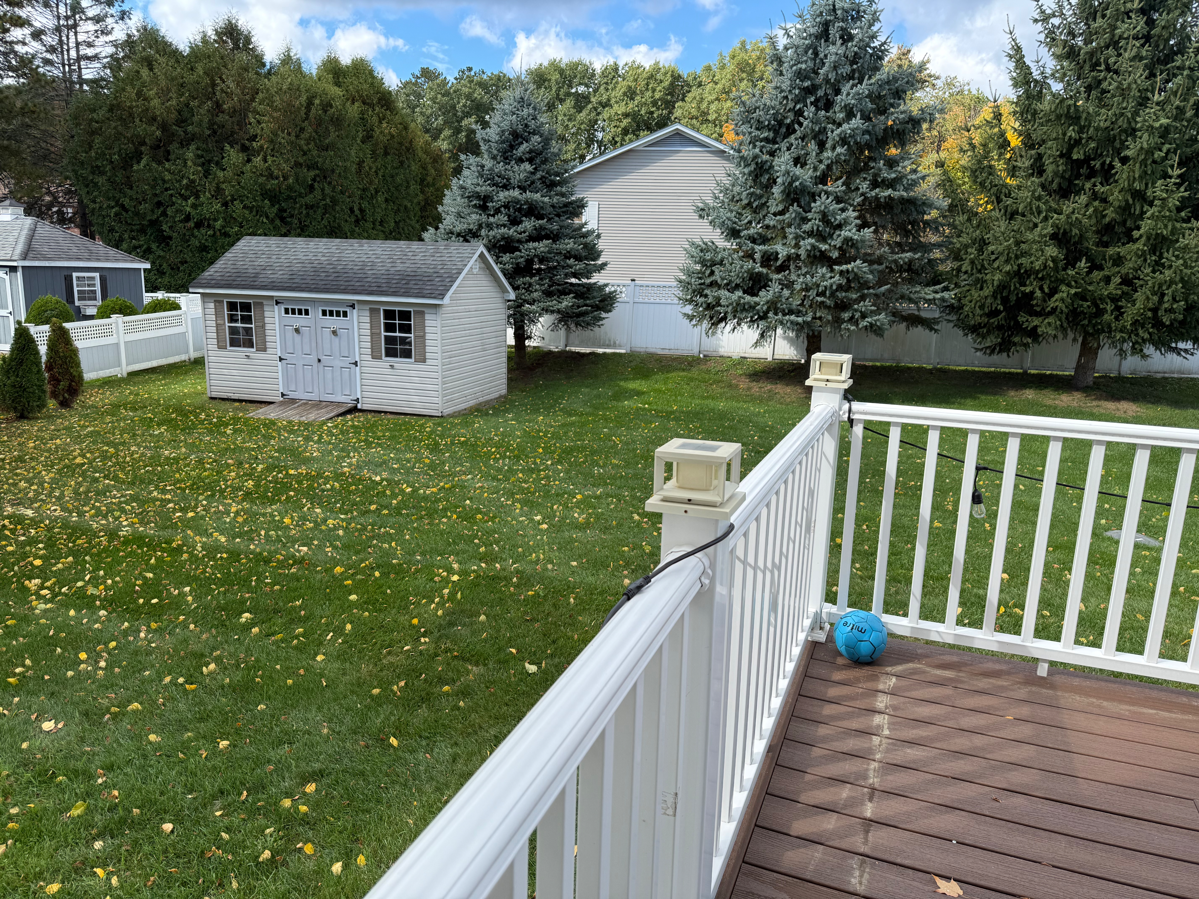 Spacious 3 Bedroom Home - Photo 5