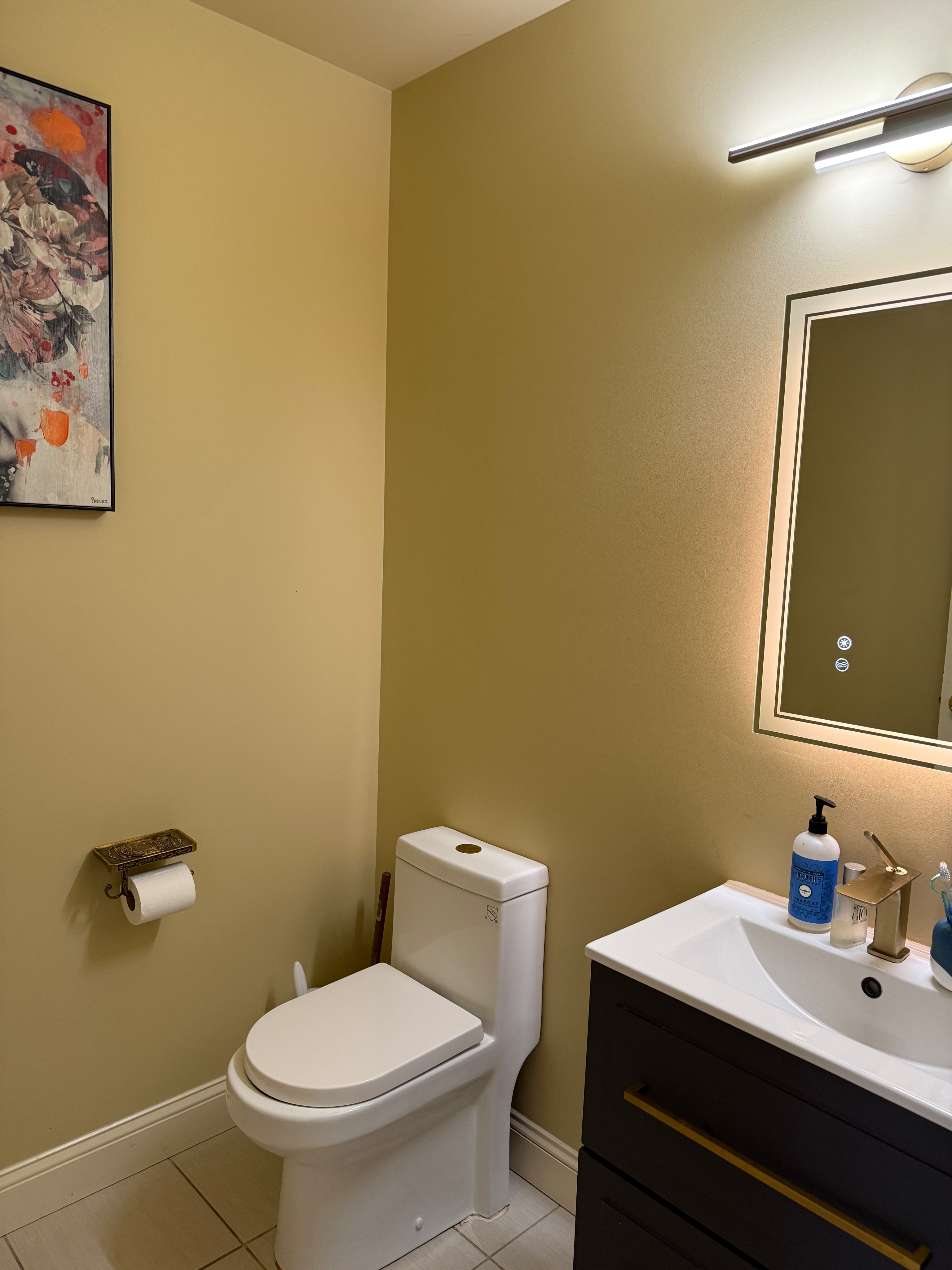 Spacious 3 Bedroom Home - Photo 9
