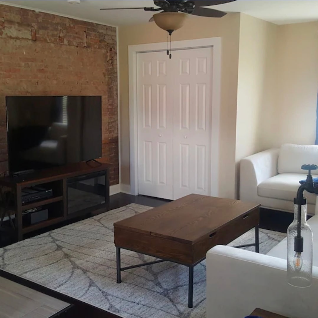 Spacious updated home, centrally located.. - Photo 12