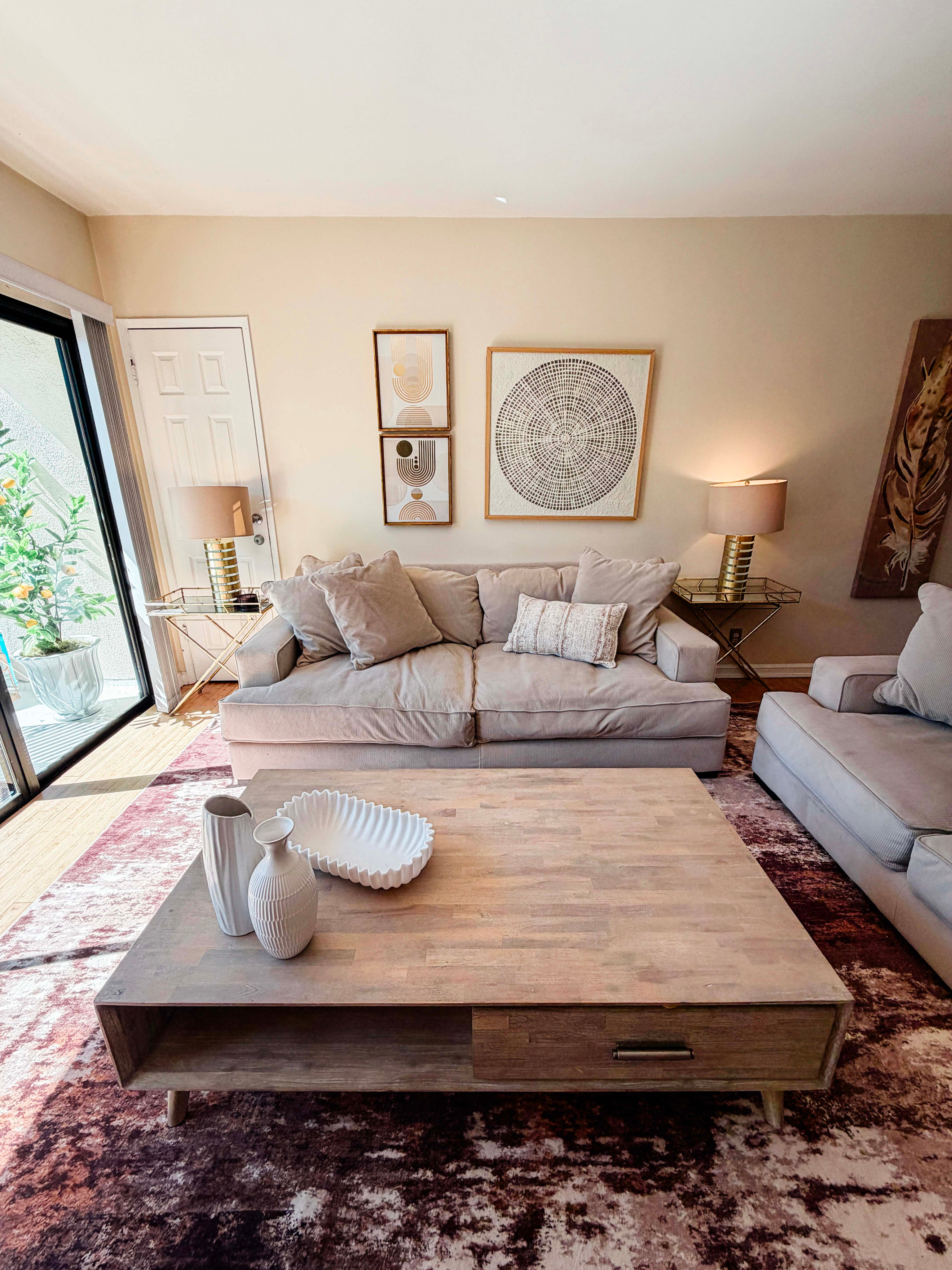 Quiet Luxury - Photo 3