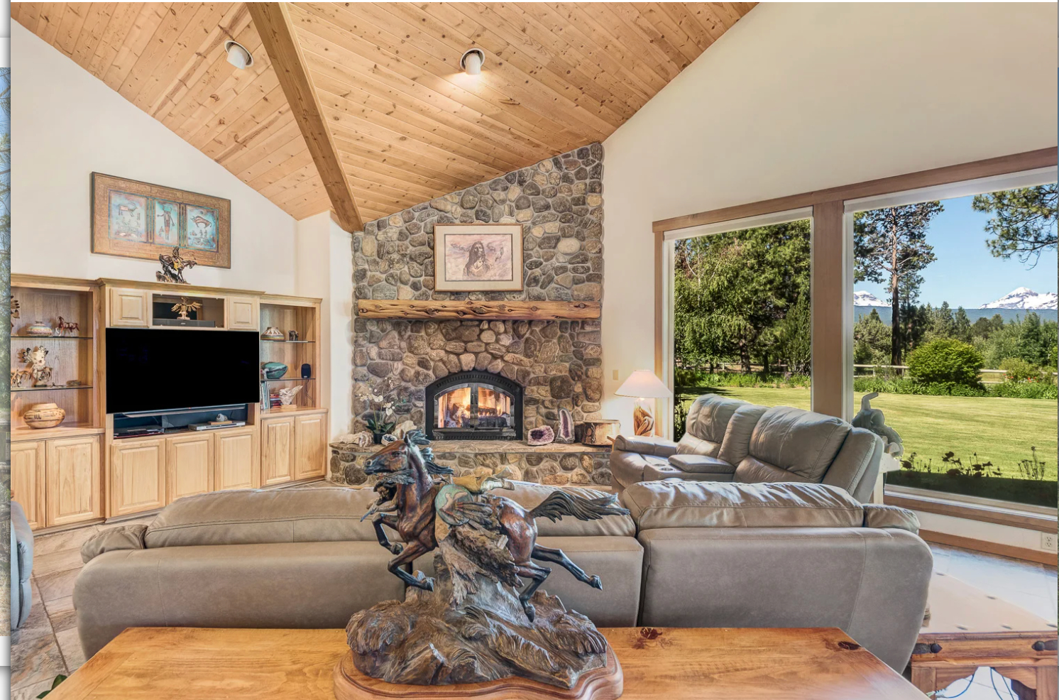Escape to a remarkable Central Oregon equestrian retreat where wide-open spaces, breathtaking Cascade Mountain views, and the peaceful... - Photo 6