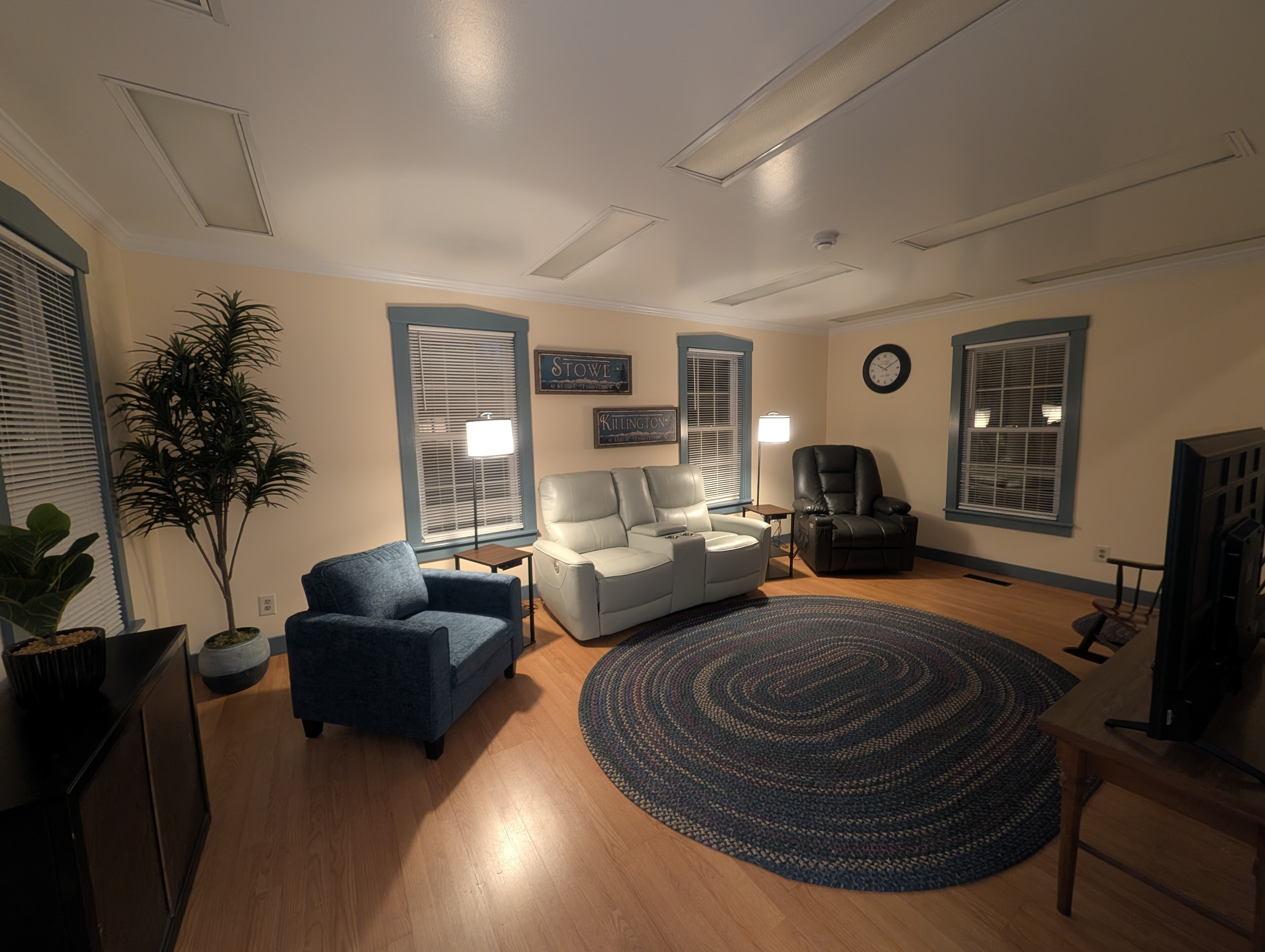 Great location  - located off exit 8 on Interstate 91 - Photo 6