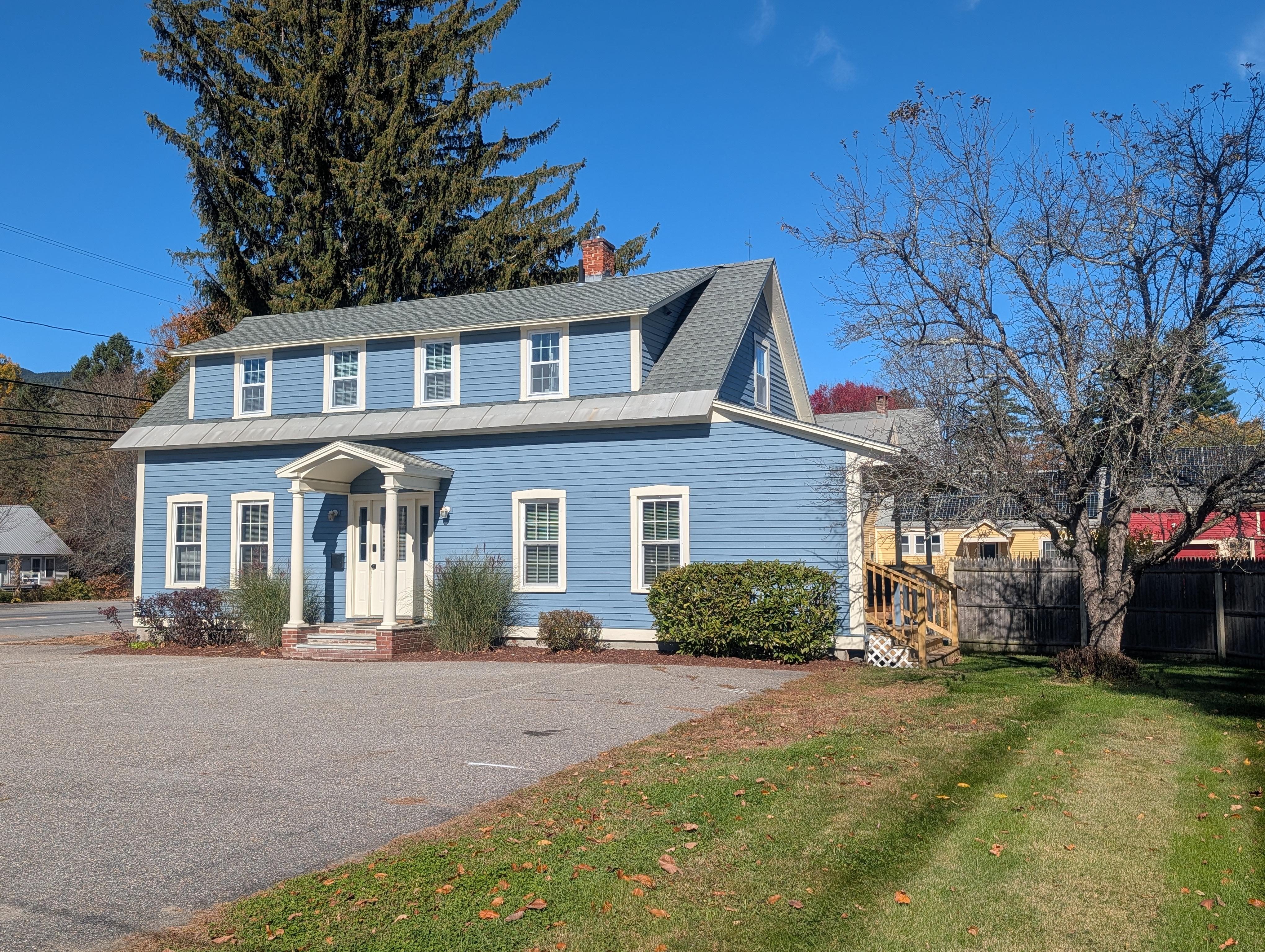 Great location  - located off exit 8 on Interstate 91 - Photo 2