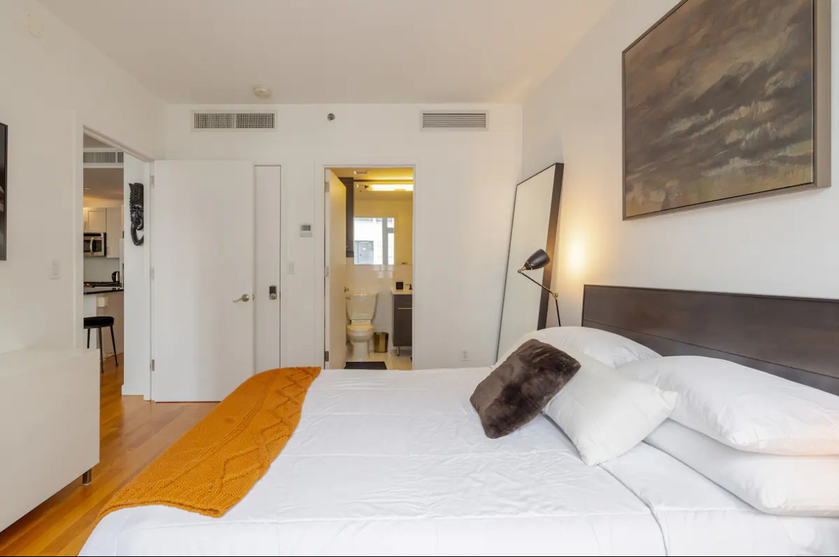 Clinton Hill Condo · Home Gym · Near Barclays - Photo 10