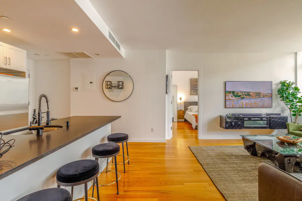 Clinton Hill Condo · Home Gym · Near Barclays - Photo 5