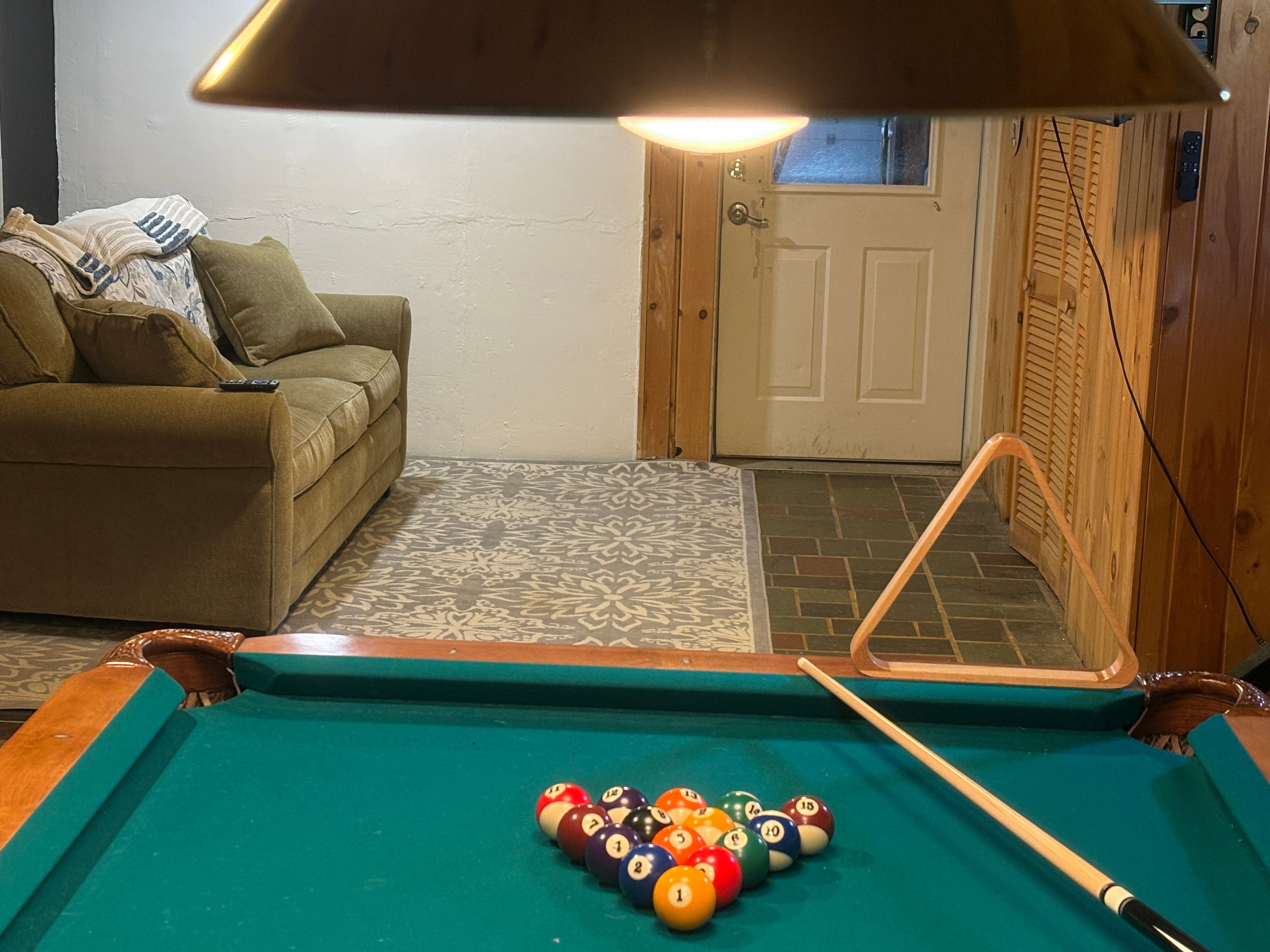 Quiet Farm Stay - Pool Table - Game Room - Hot Tub - Sleeps 6 - Photo 2
