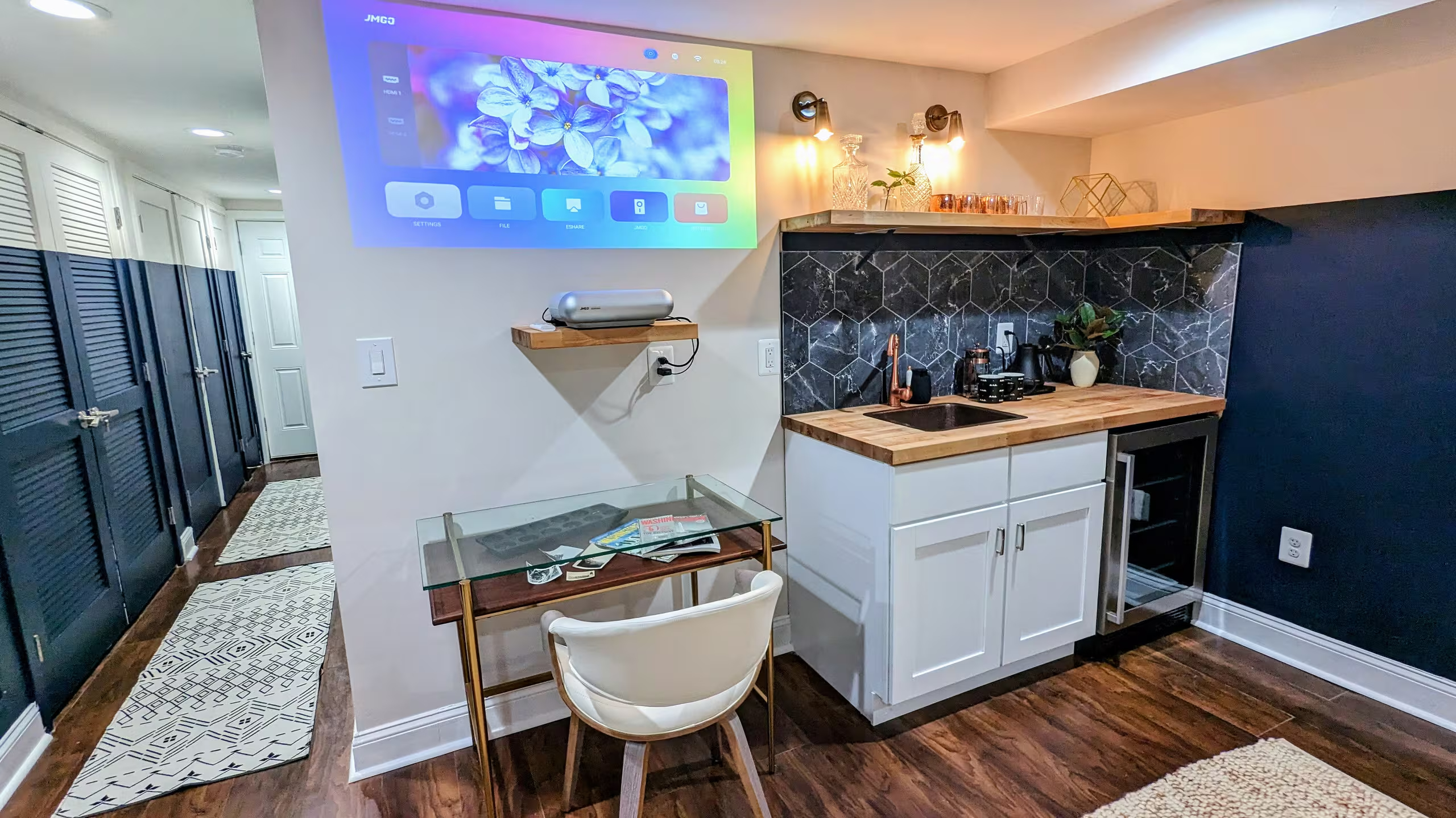 "Speak Easy" Private Furnished Studio Near Hospitals & Catholic U | Workspace + Wi-Fi - Photo 4