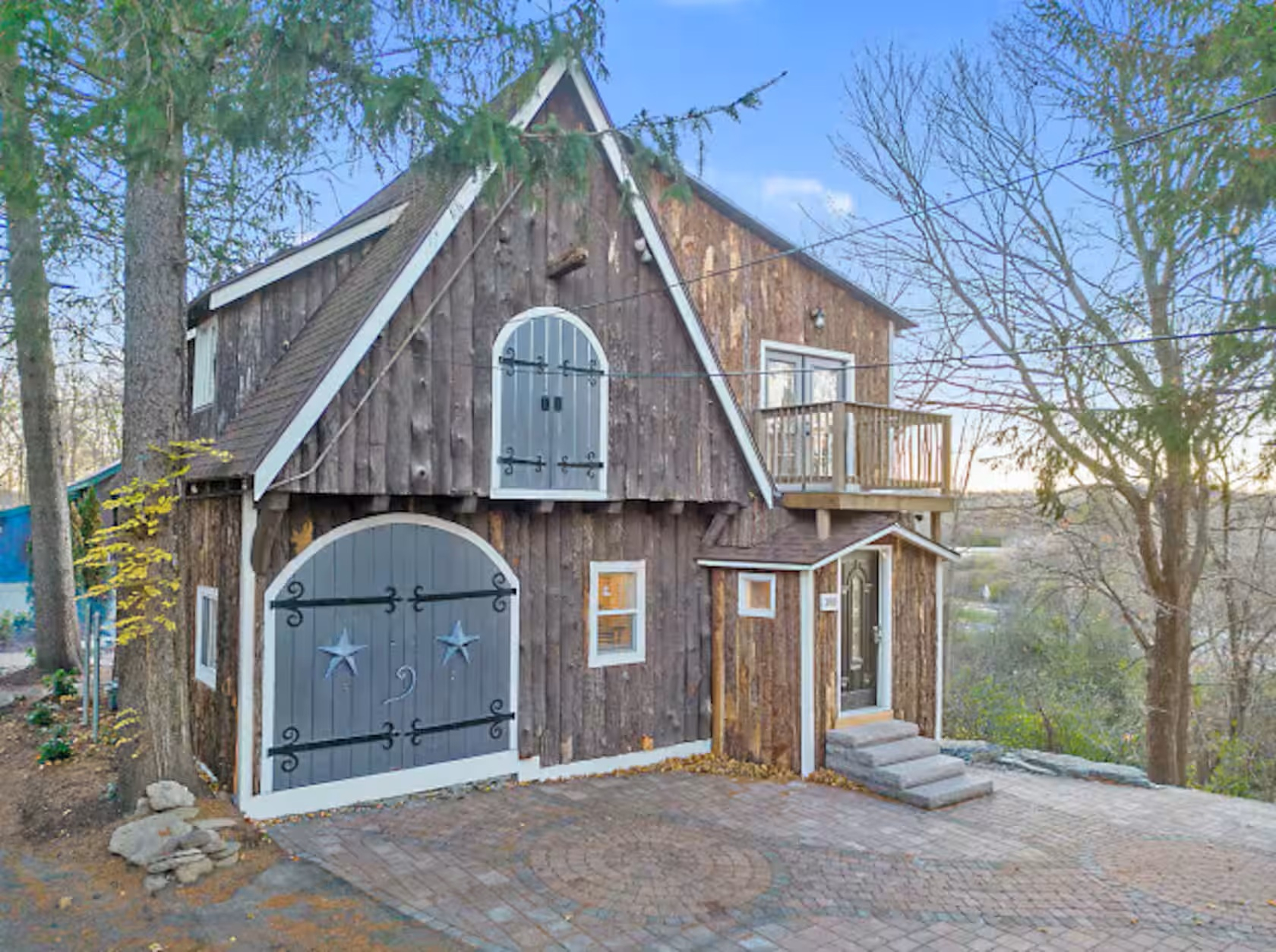 Charming Getaway | Patio | Great Location | 6+ - Photo 1