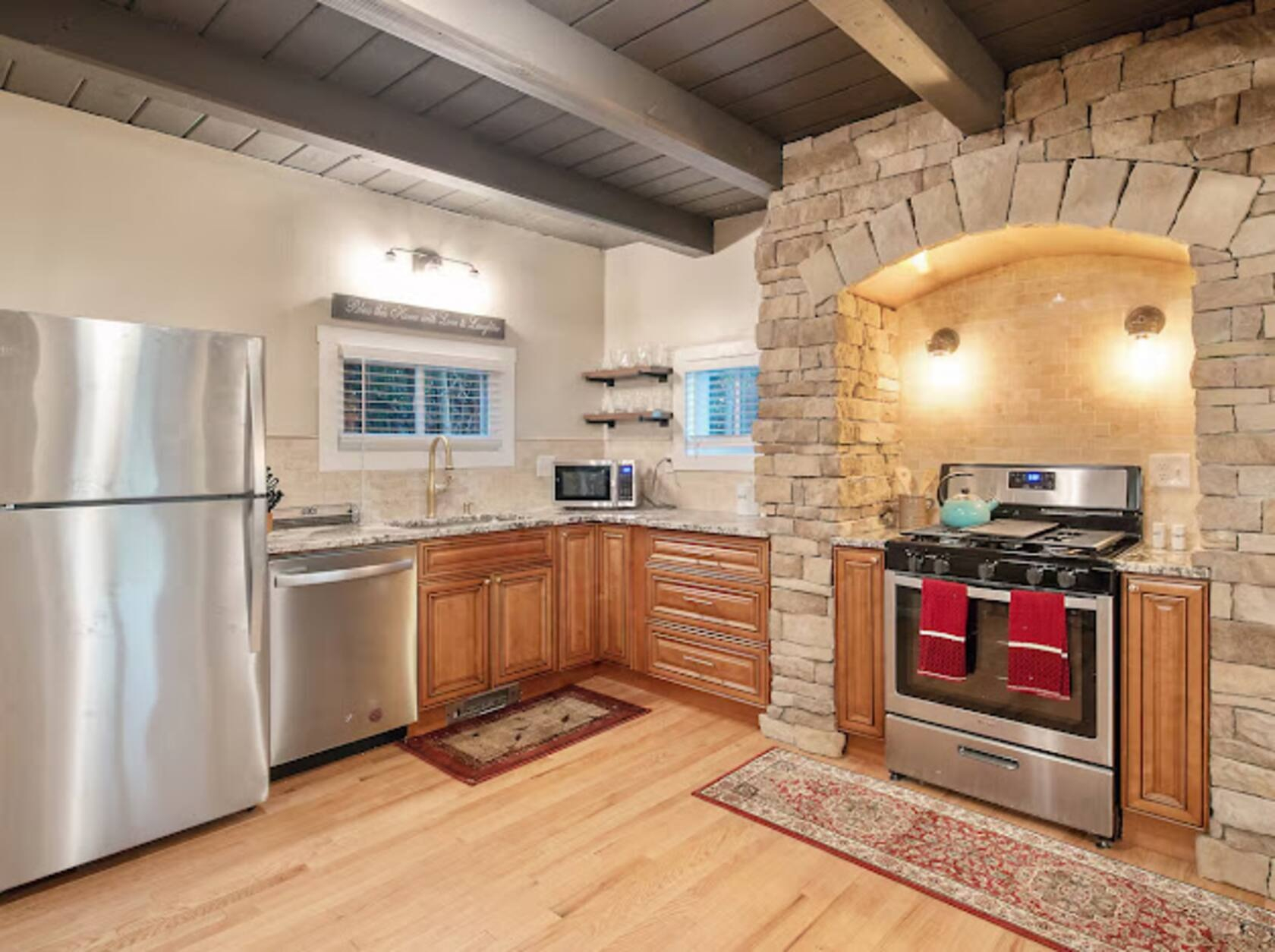 Charming Getaway | Patio | Great Location | 6+ - Photo 2