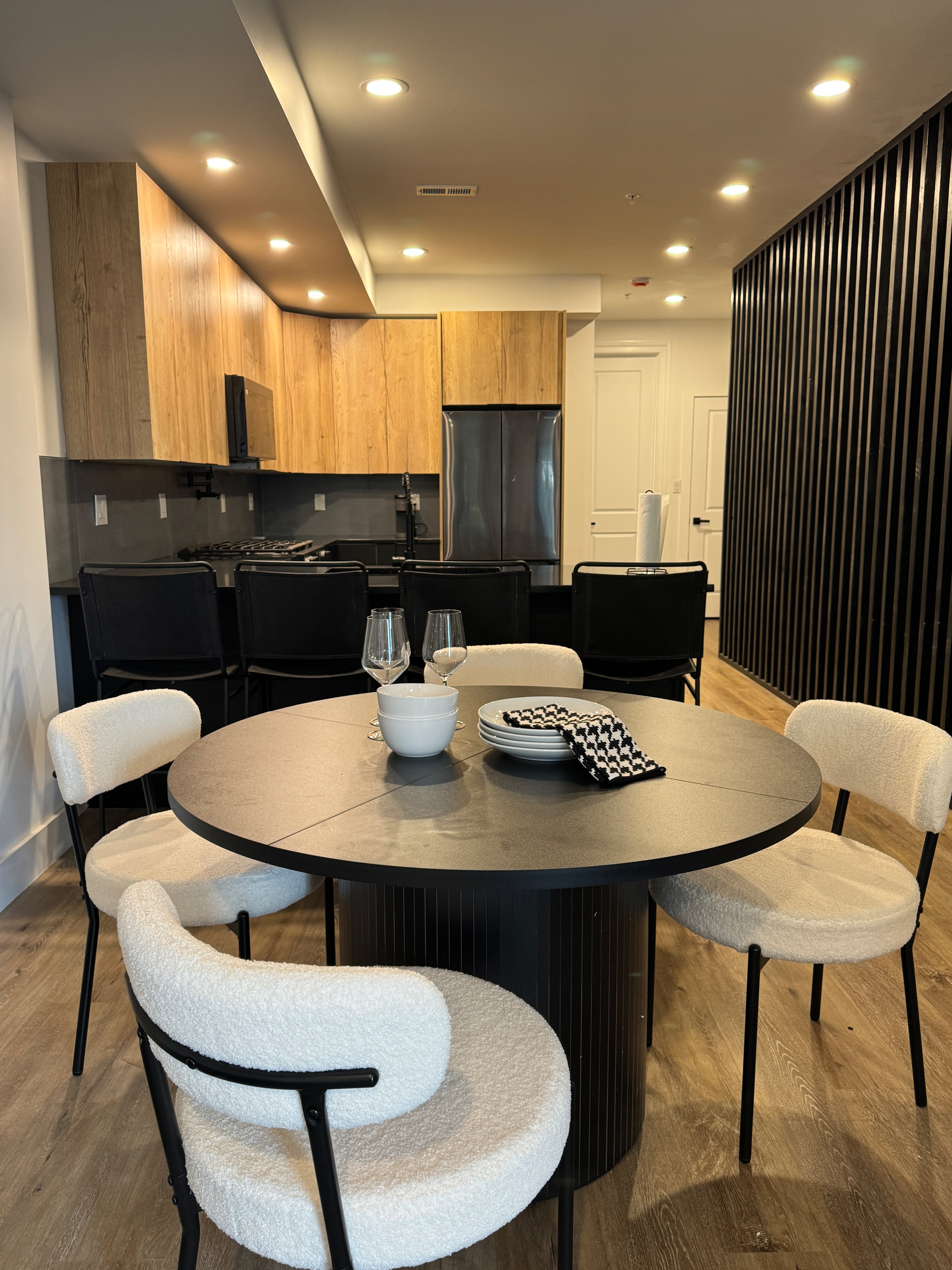 The GREY House @ H St/Union Station/NOMA 3BEDROOMS + 3 BATH - Photo 7