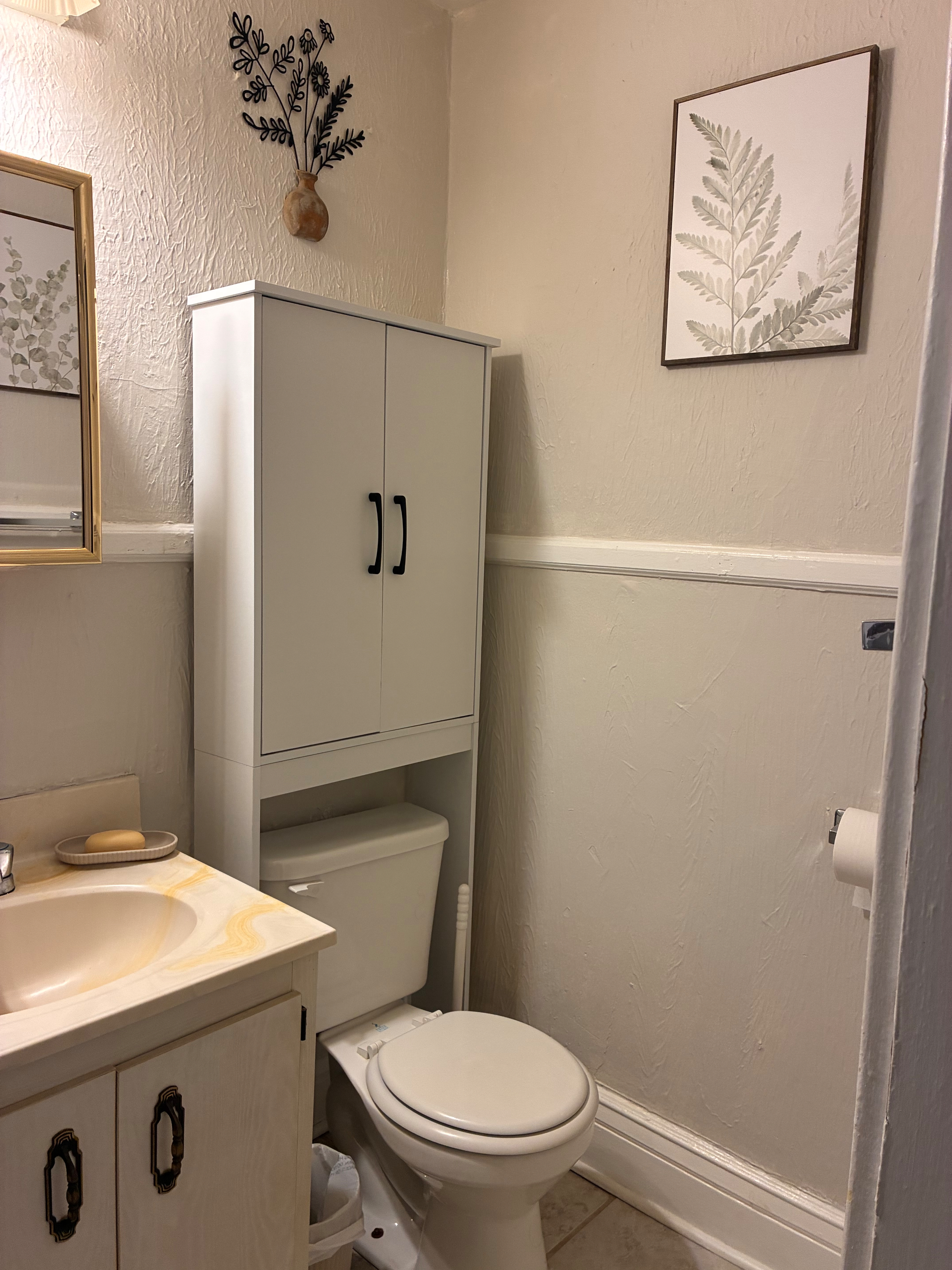 Beautifully Remodeled 2BR Retreat | Near Hospitals | Private Parking - Photo 12