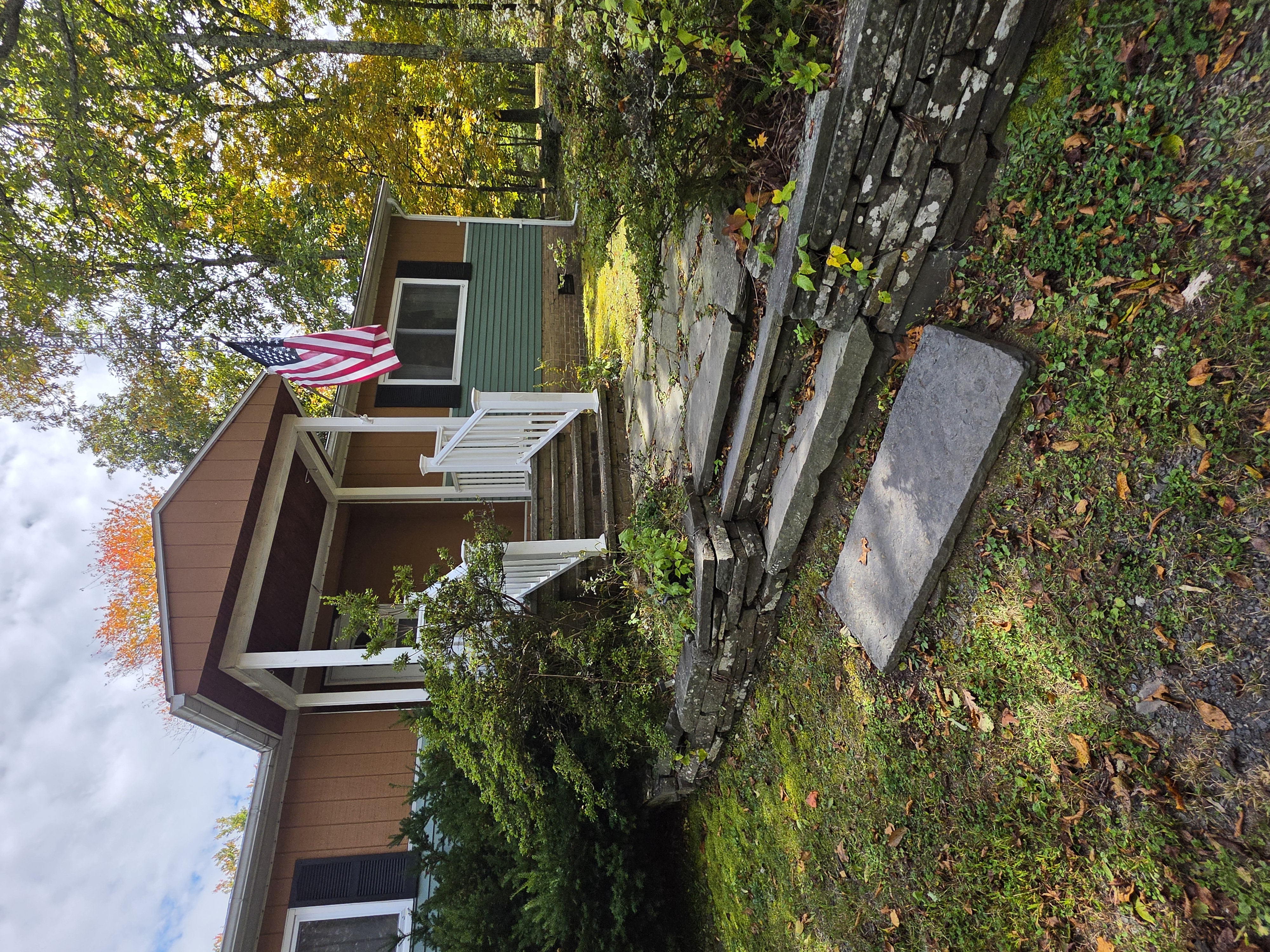 Rustic 3 bd home in the country - Photo 1