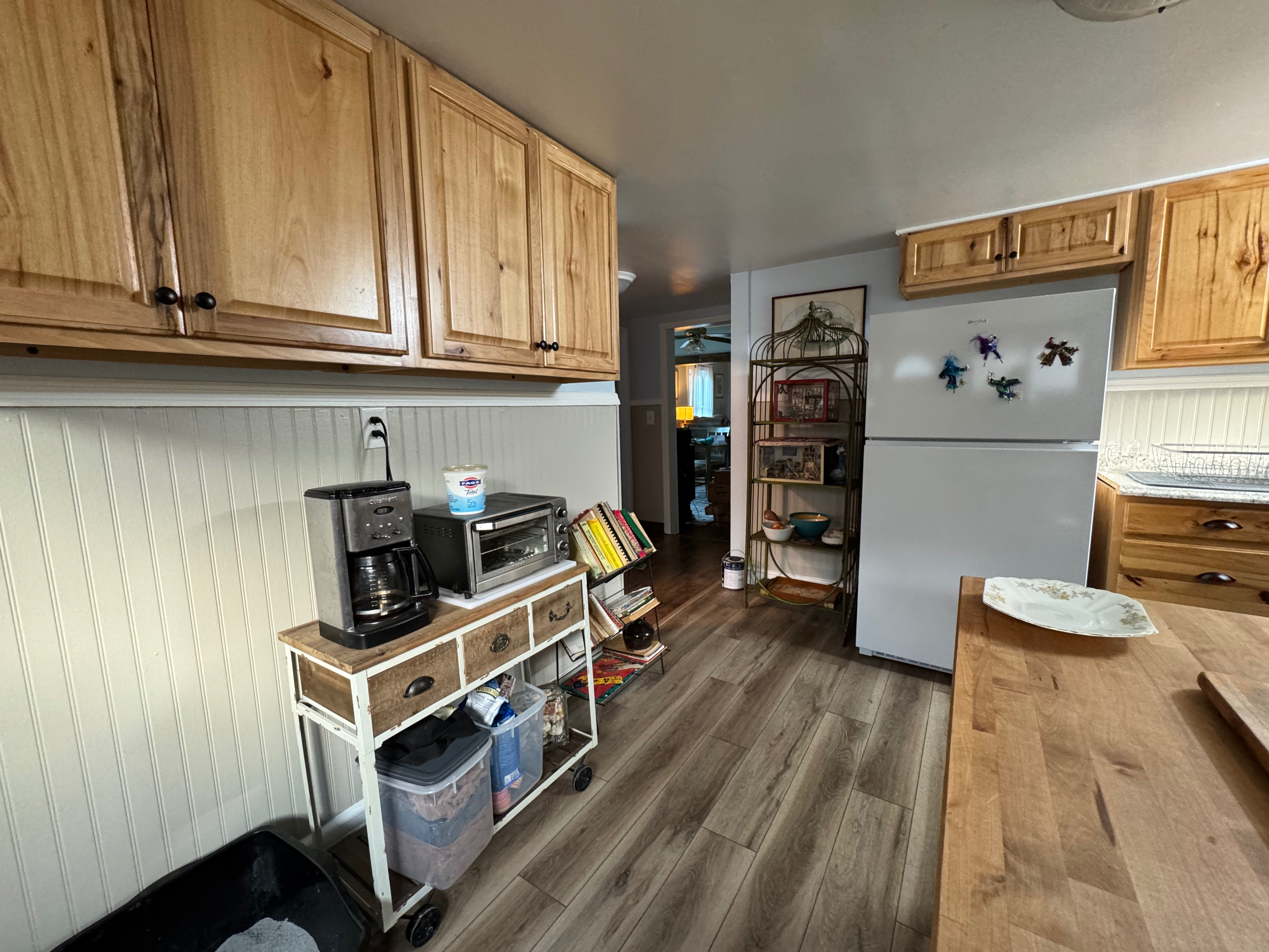Enjoy the beach vibe in this mountain home!  Available December 12! - Photo 12