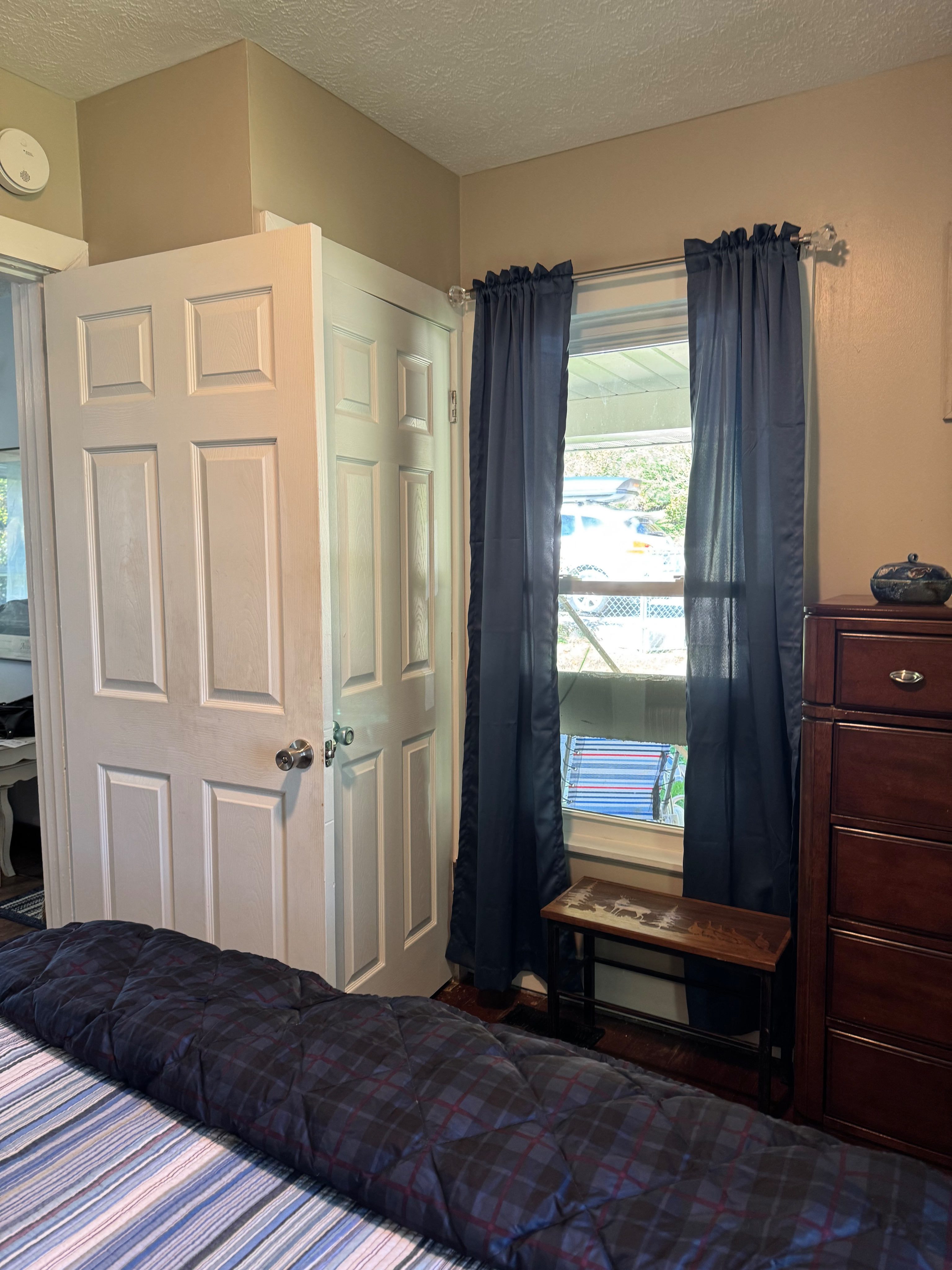Enjoy the beach vibe in this mountain home!  Available December 12! - Photo 8
