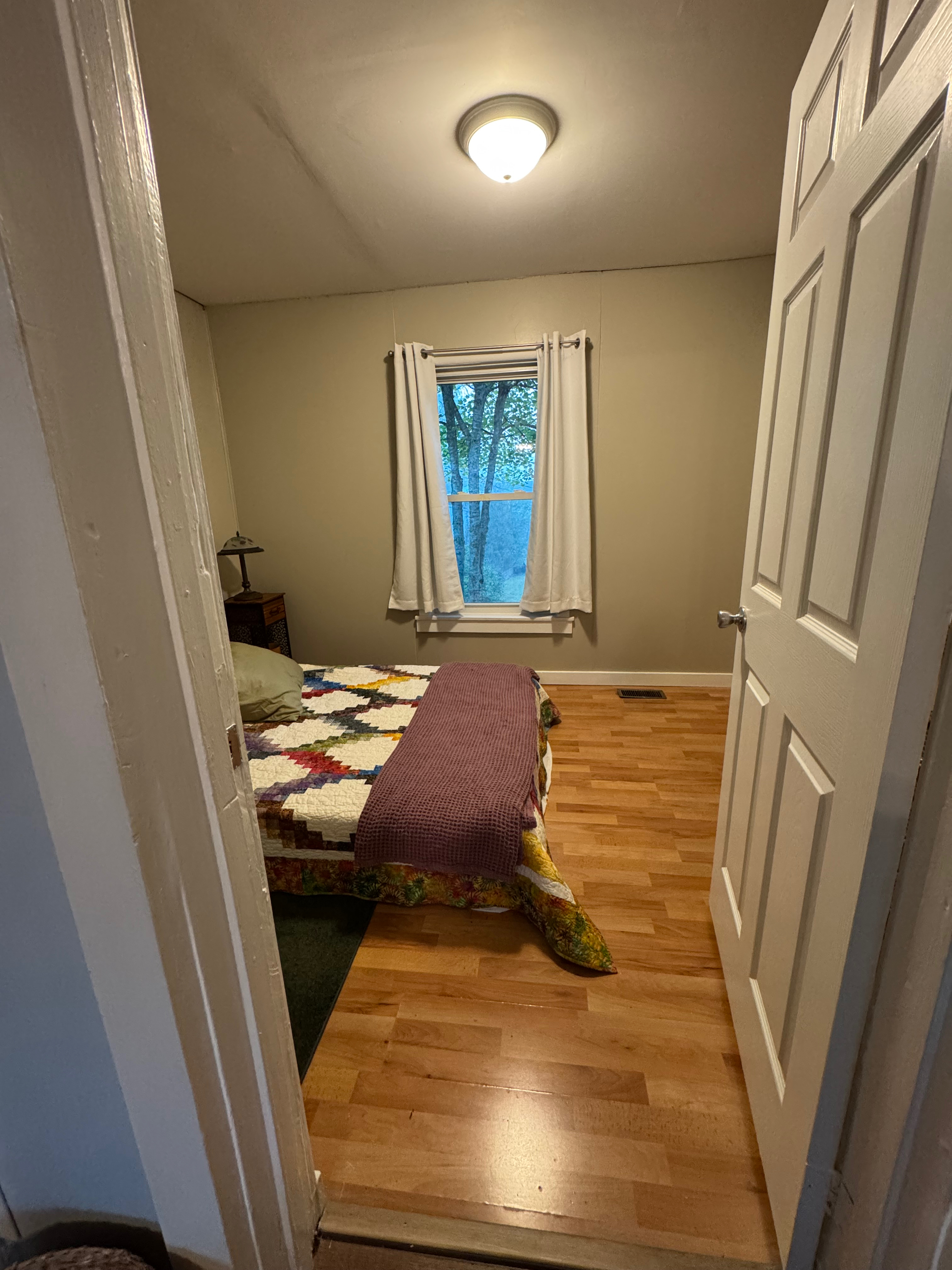 Enjoy the beach vibe in this mountain home!  Available December 12! - Photo 6