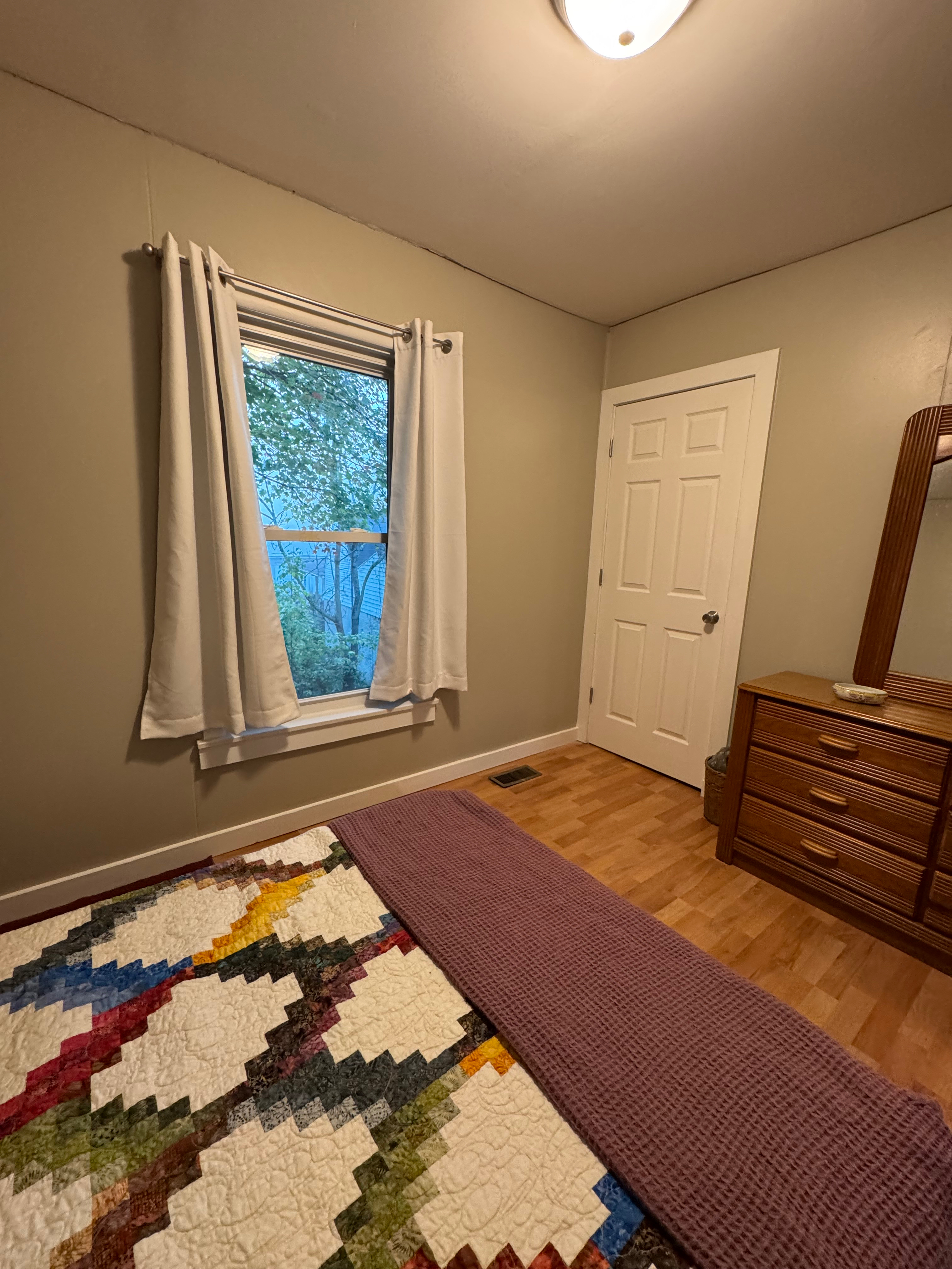 Enjoy the beach vibe in this mountain home! Available December 12! - Photo 5
