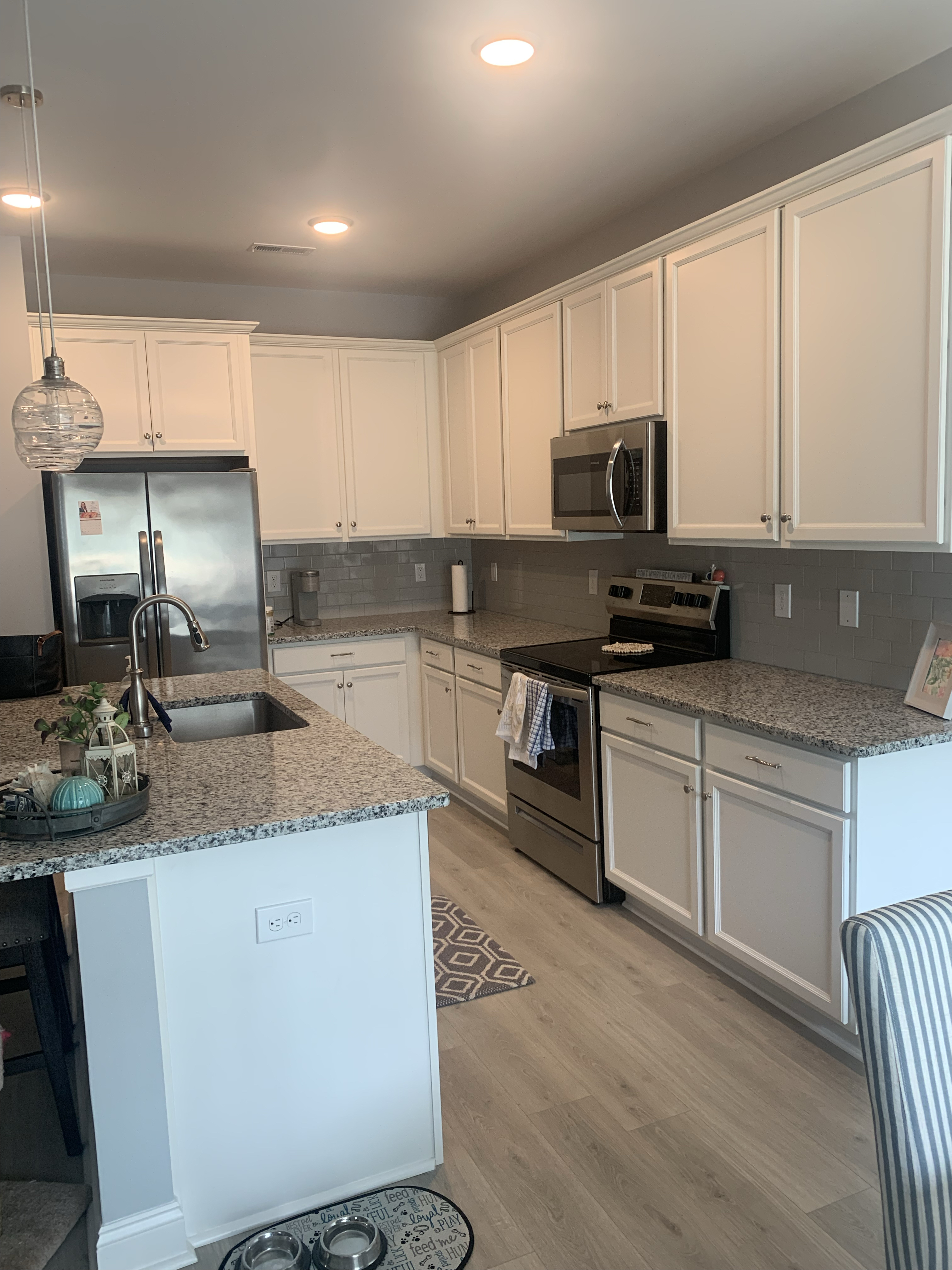 Beautiful almost new townhouse - Photo 5