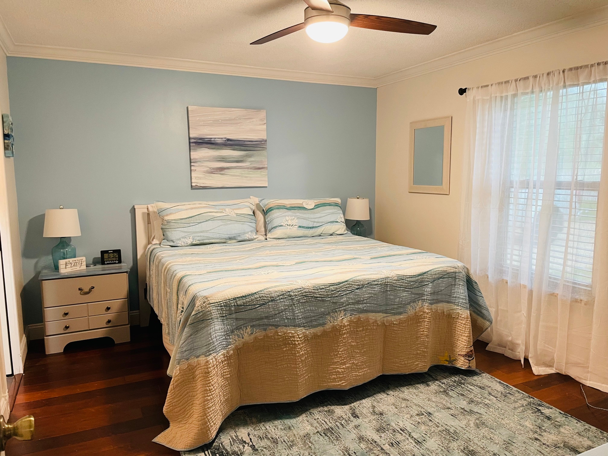 Peaceful Home 3 bed/2 bath, pool - Photo 4