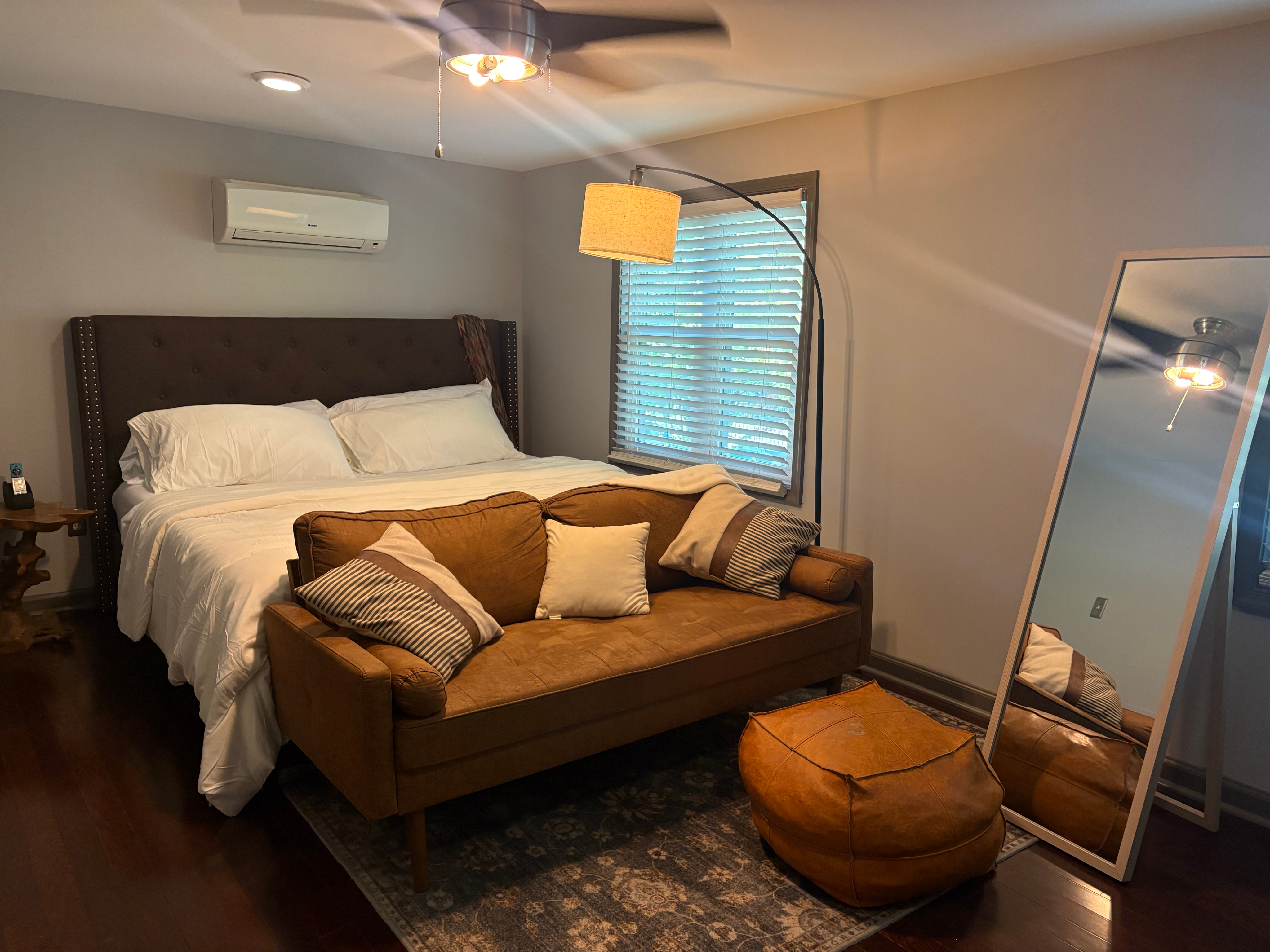 Spacious Furnished Private Suite Near DC - Utilities Included! - Photo 2
