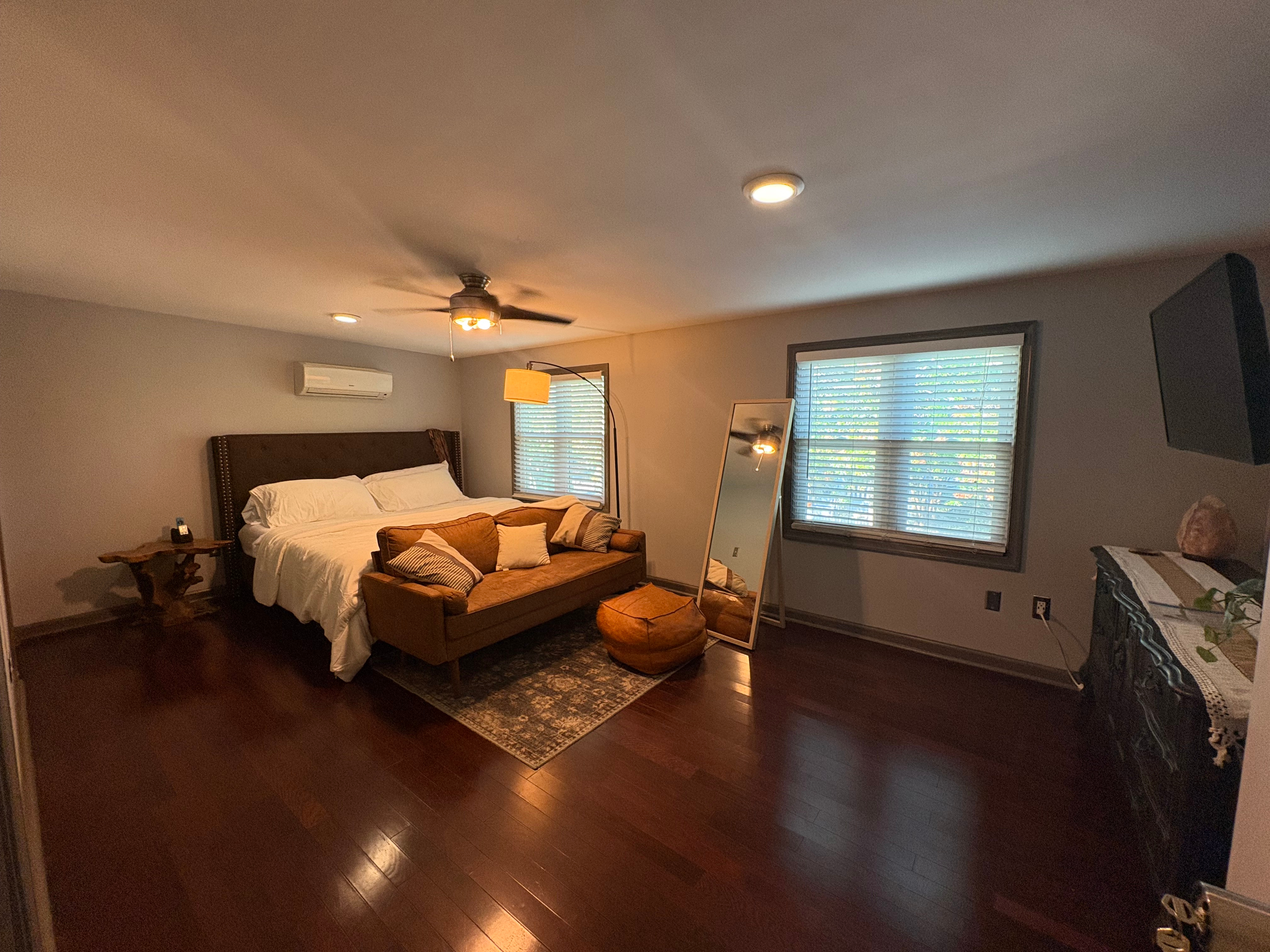 Spacious Furnished Private Suite Near DC - Utilities Included! - Photo 3