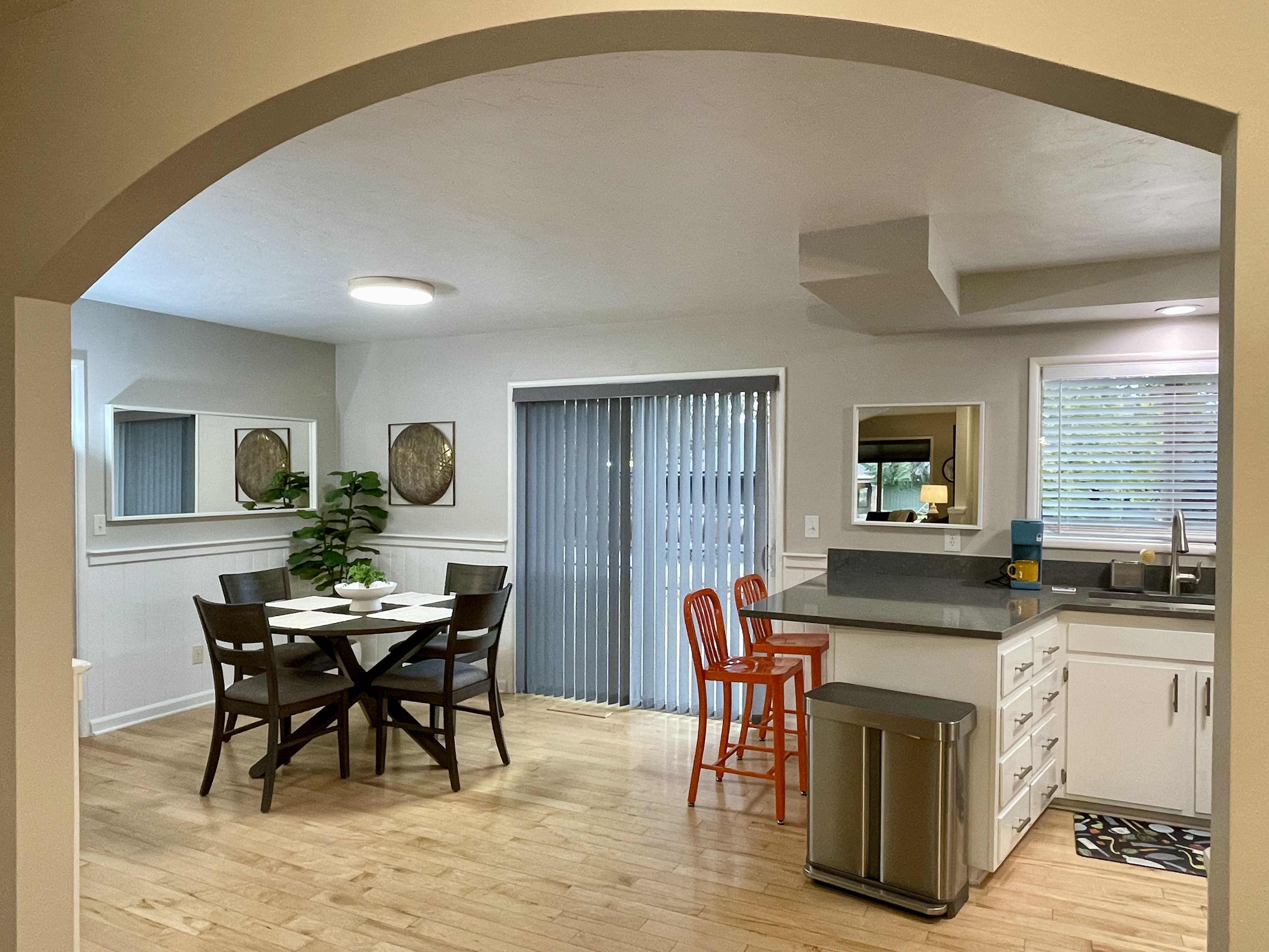 Peaceful 3 bedroom home near Bend Golf Club - Photo 4