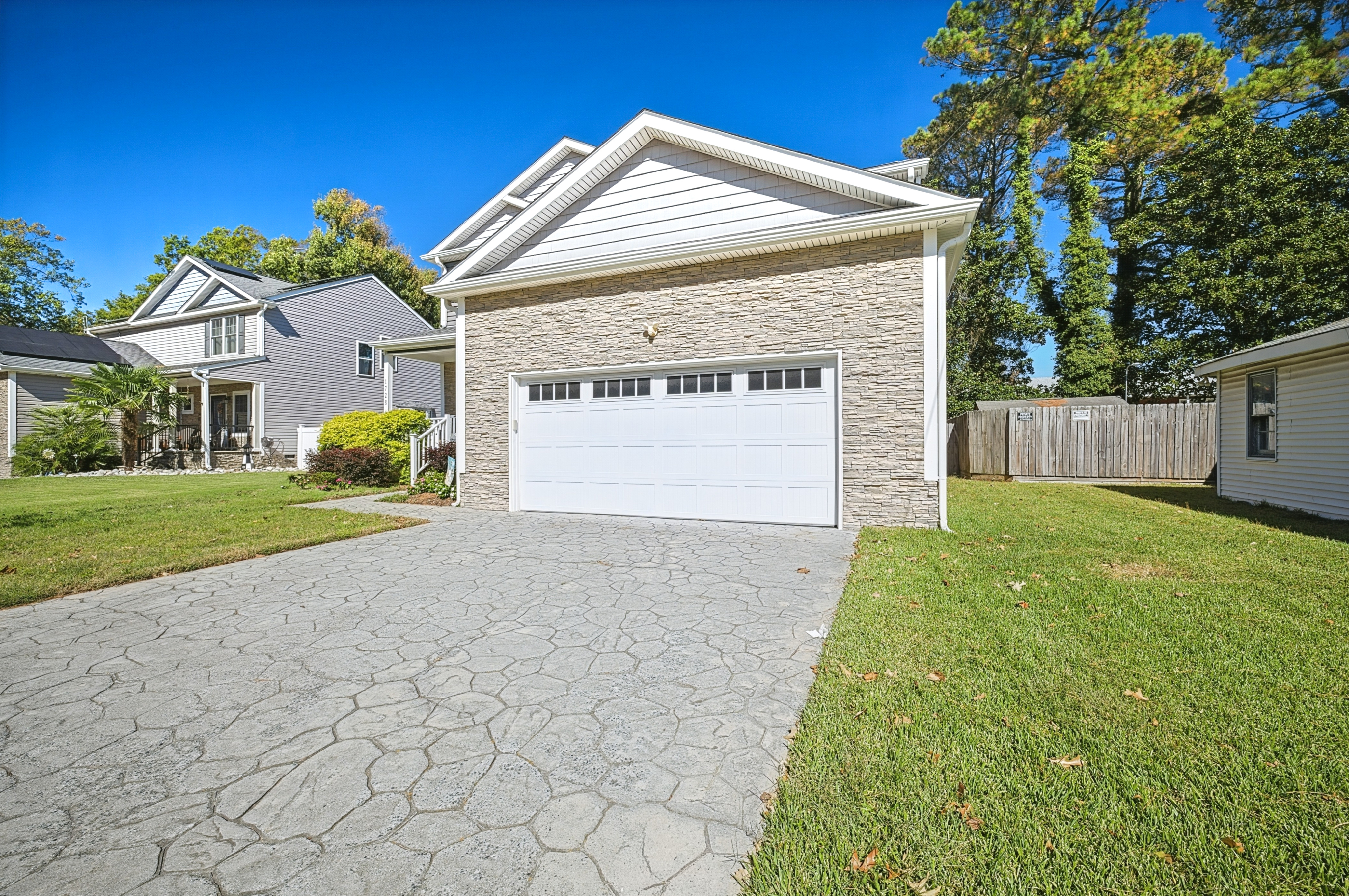 Seafoam Sanctuary: Live in Coastal Comfort & Walk to the Beach - Photo 4