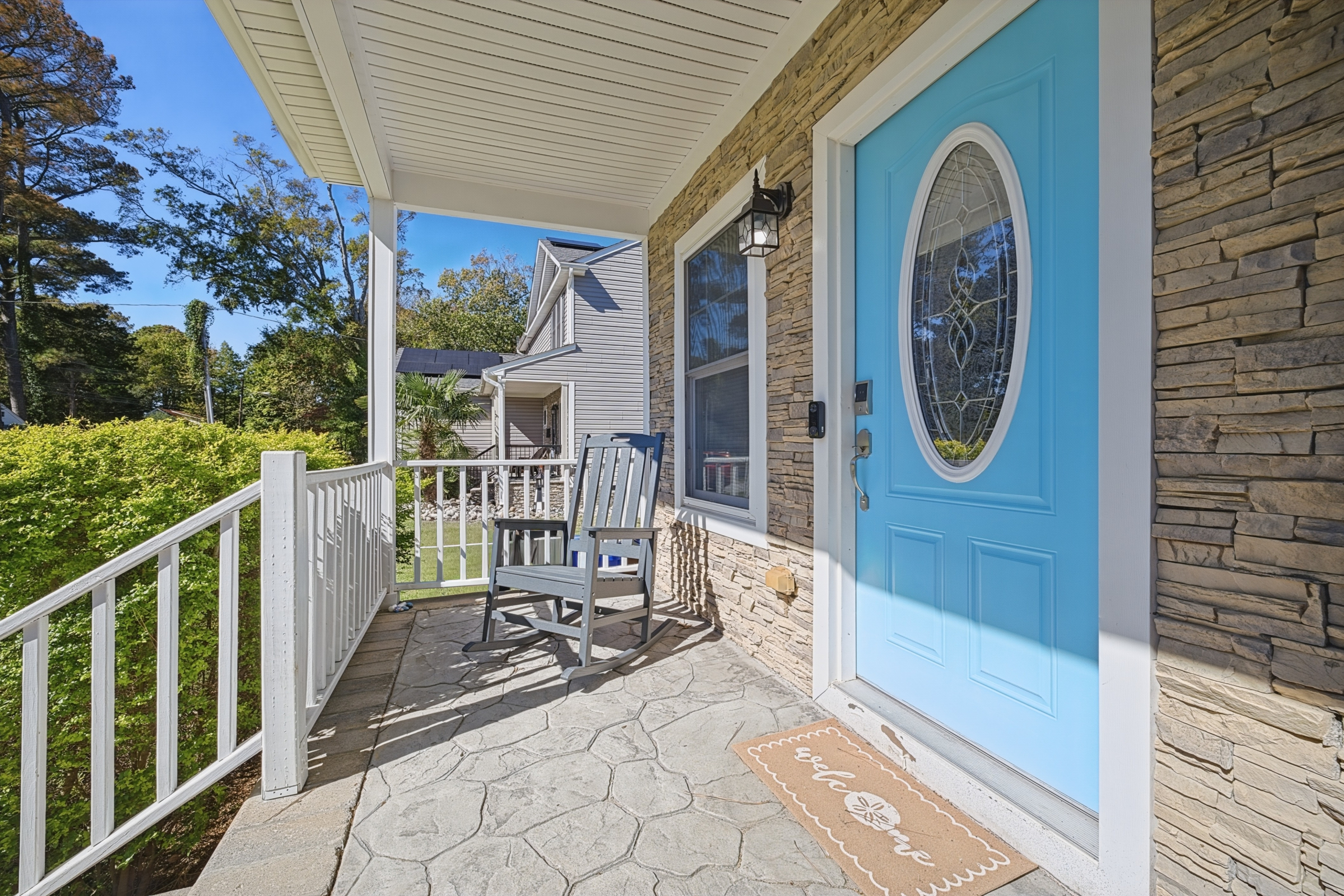 Seafoam Sanctuary: Live in Coastal Comfort & Walk to the Beach - Photo 7