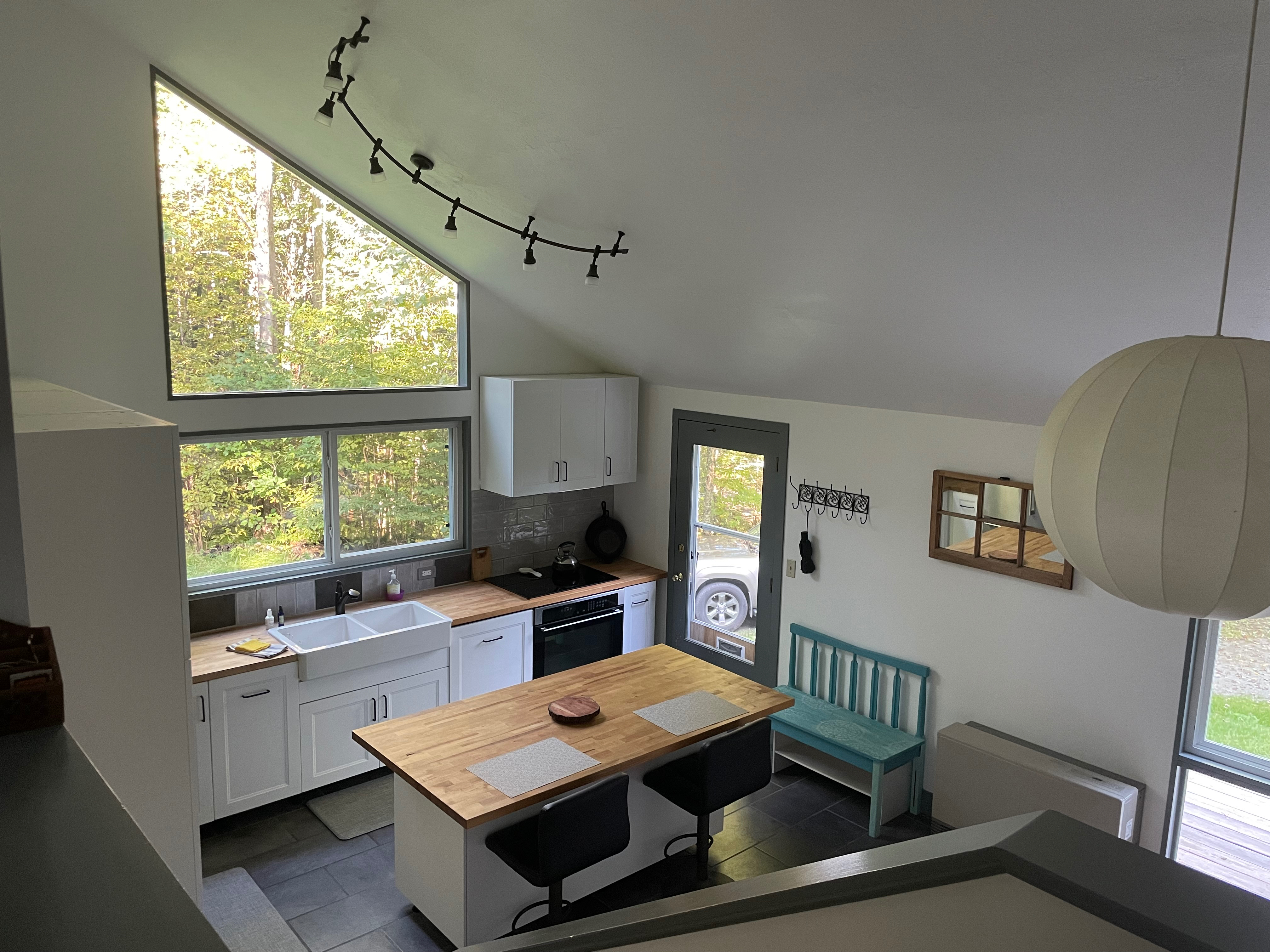 Beautiful Home in Northern New England - Photo 2