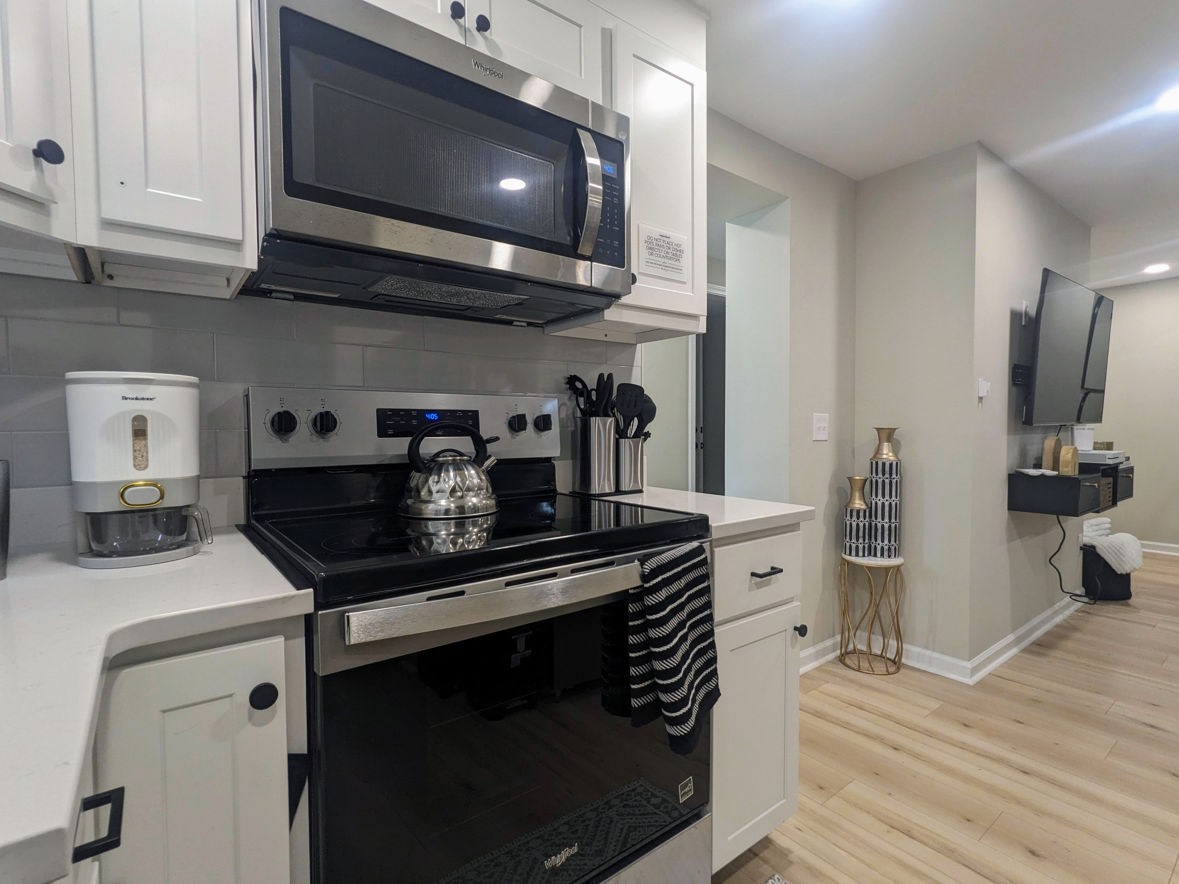 Velvet Forest -Near Top Medical Facilities (Wake Med, Duke & UNC-Rex), Minutes to Downtown and Conve - Photo 8