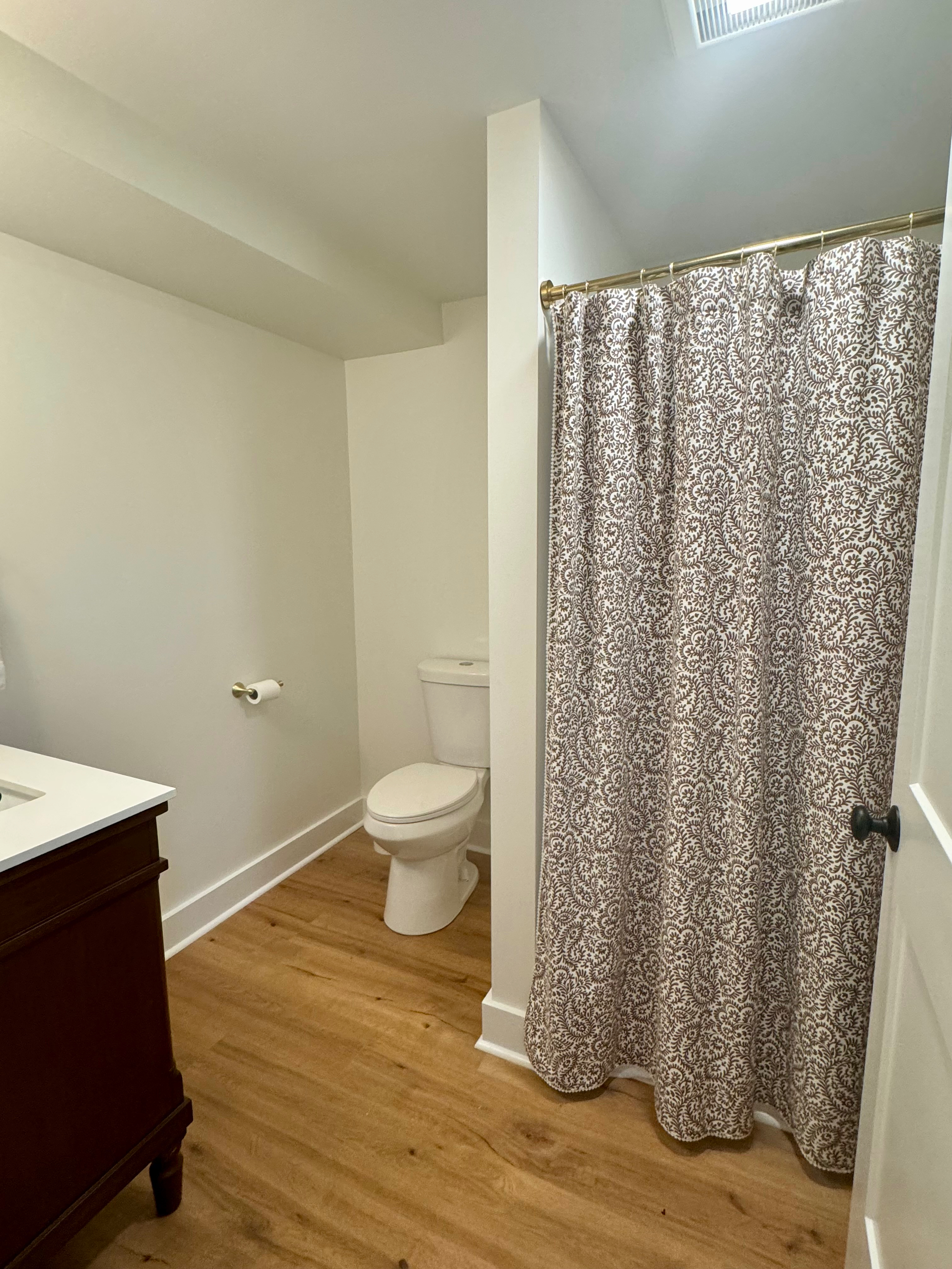 Beautifully Renovated Historic Carriage House Apartment Near UVA - Photo 8