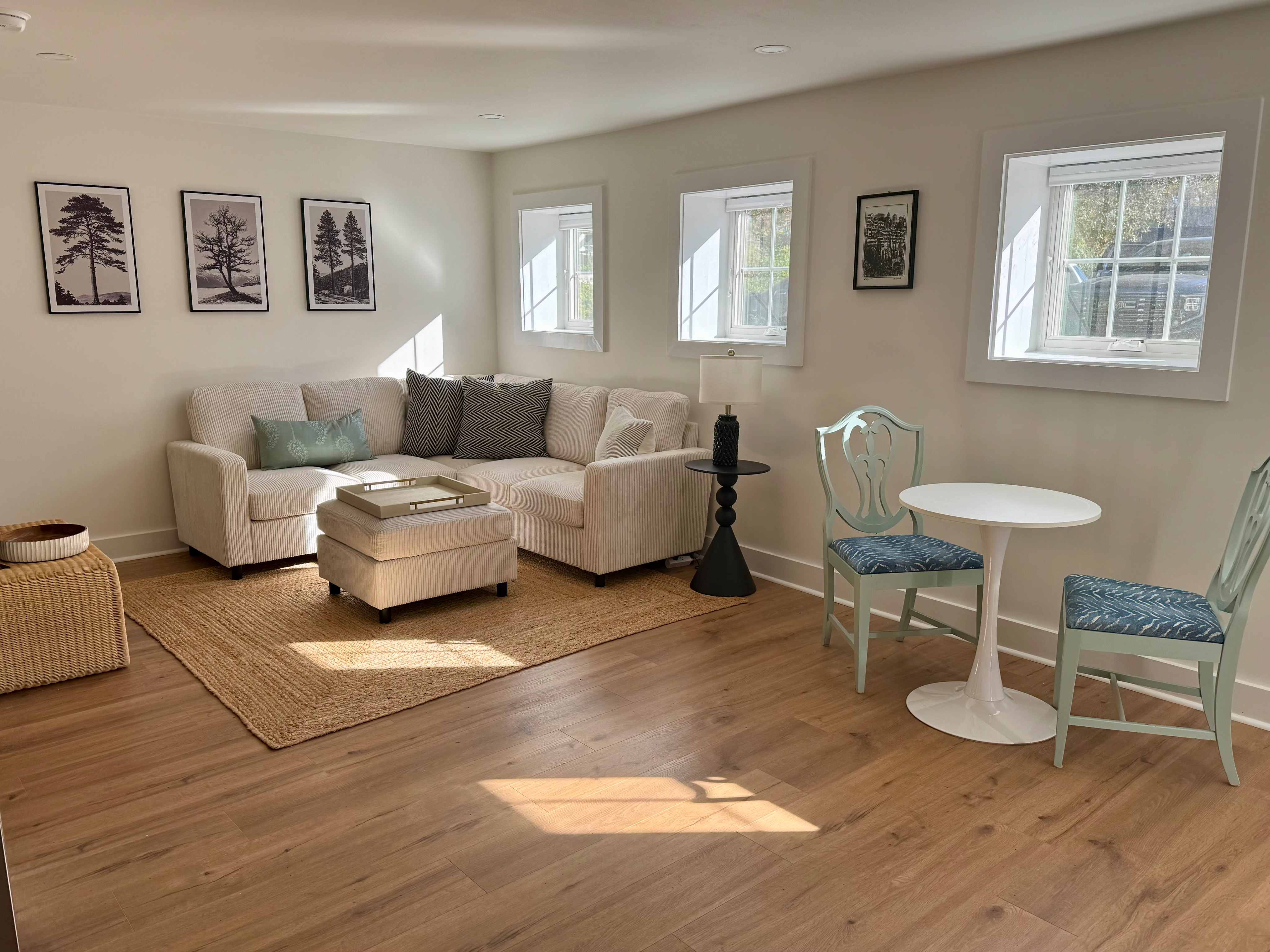 Beautifully Renovated Historic Carriage House Apartment Near UVA