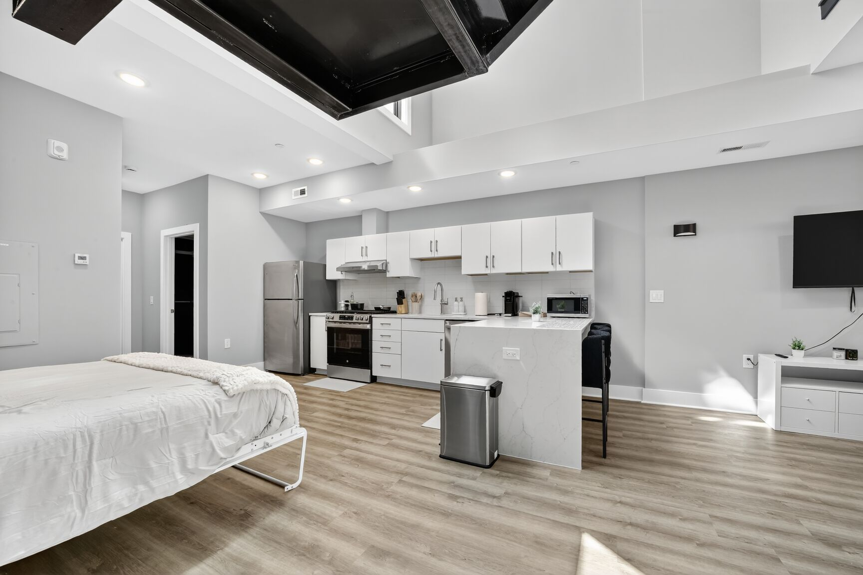 Logan Lofts Penthouse - Photo 12