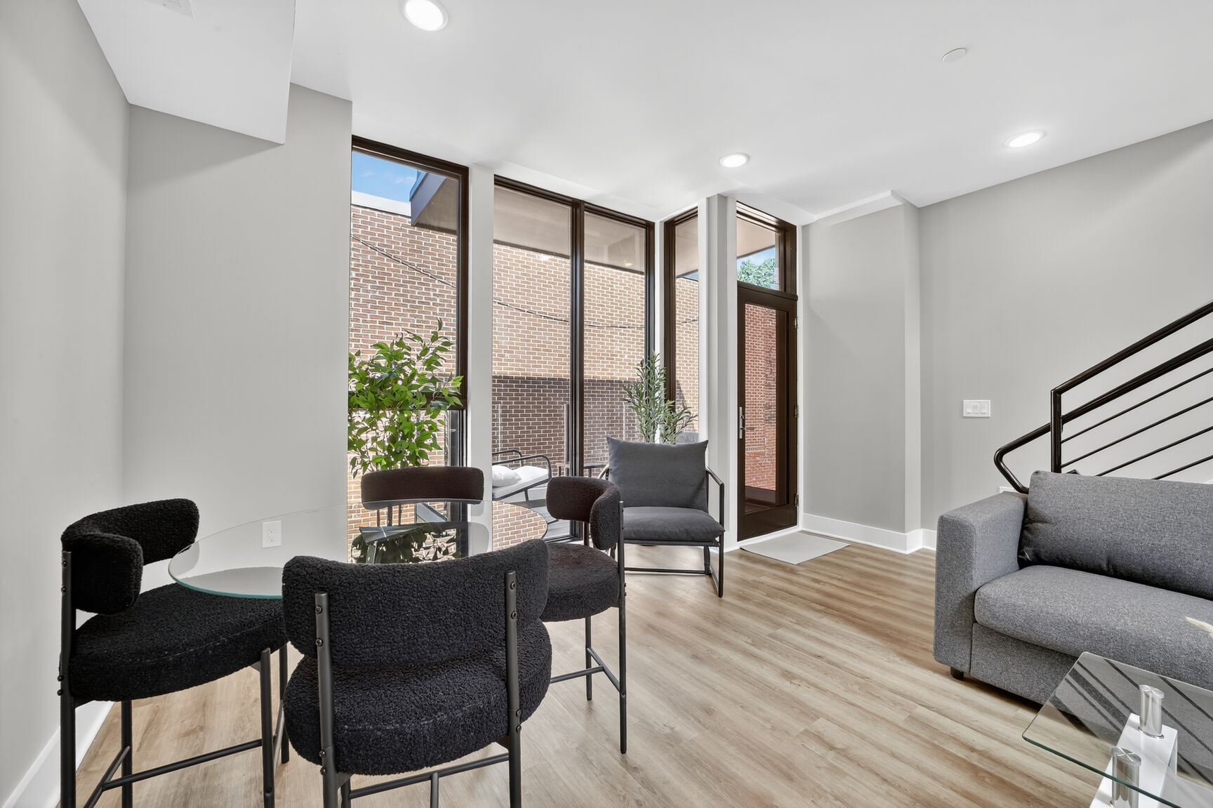 Logan Lofts Penthouse - Photo 9