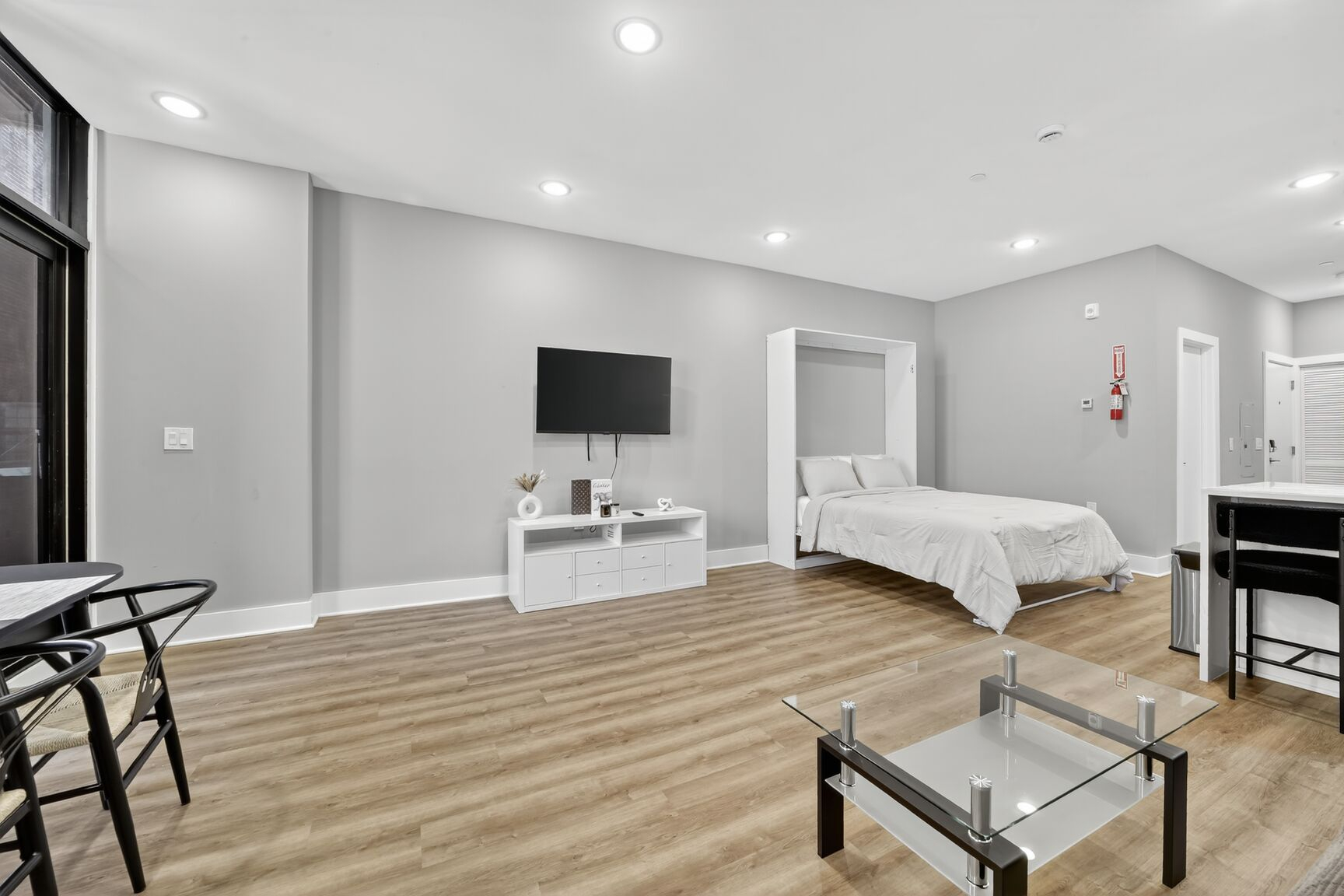 Logan Lofts Penthouse - Photo 5