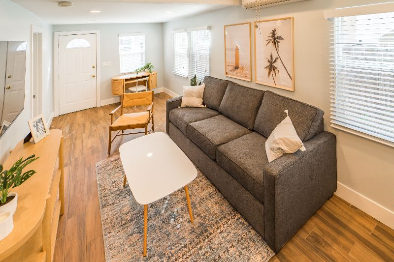 The Cottage at U-Heights - Photo 4
