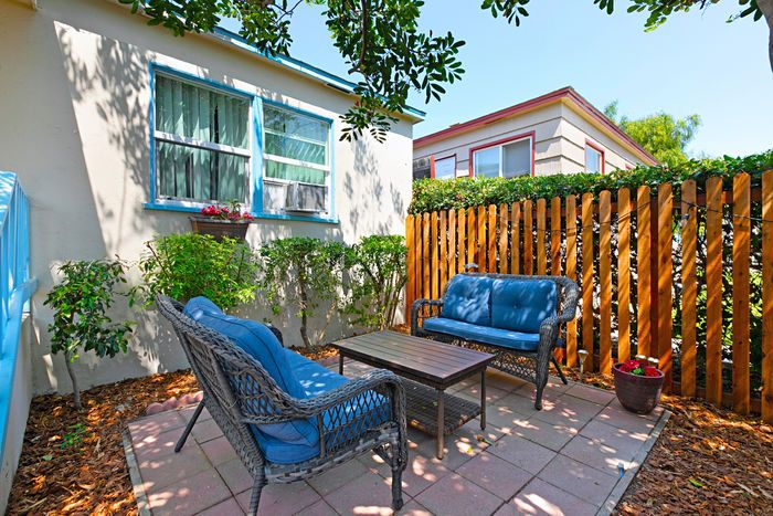 Beach Cottage - 1 bdrm - Photo 3