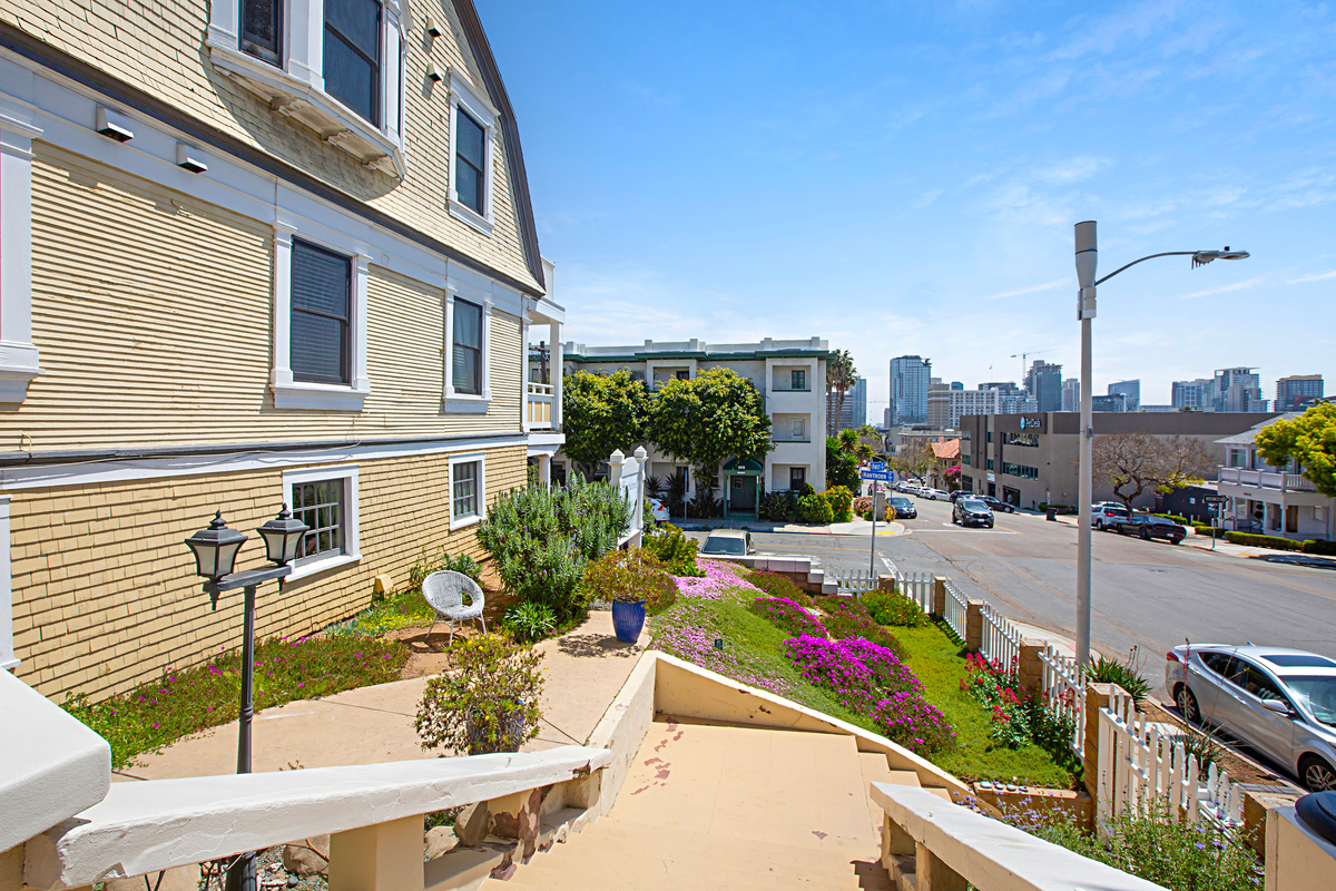 Unit 106 - Photo 5