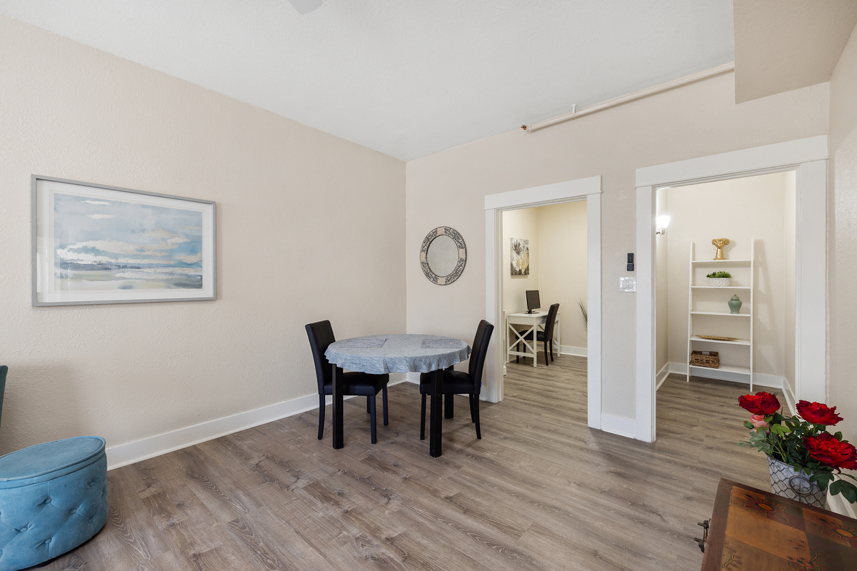 Unit 106 - Photo 5