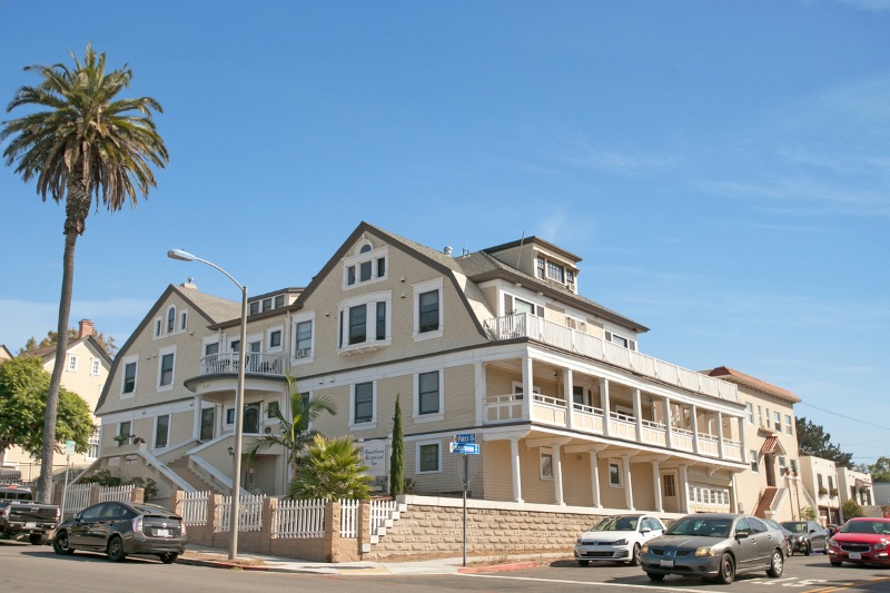 Unit 106 - Photo 4