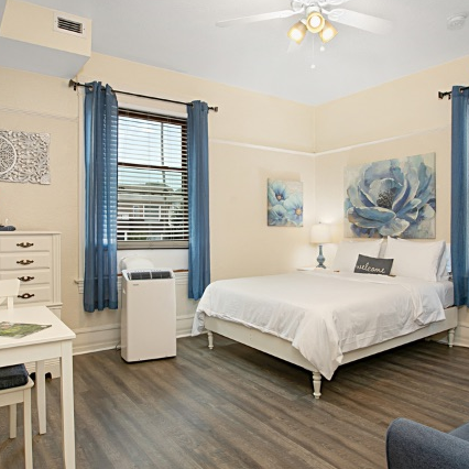 Unit 106 - Photo 4