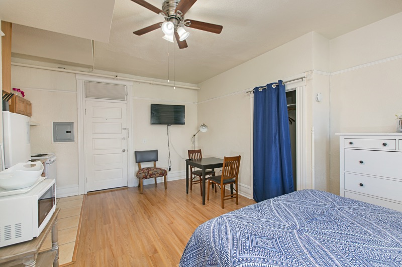 Rooms 102 106 107 108 109 110 202 204 2131 204