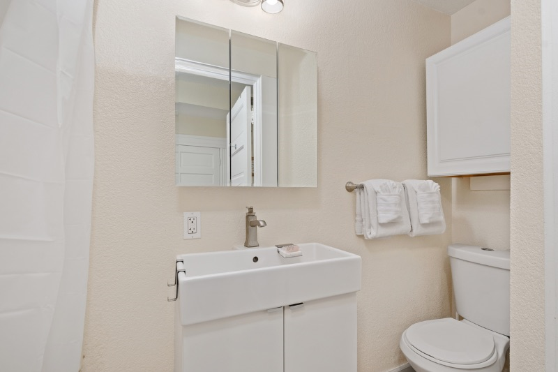 Unit 106 - Photo 6