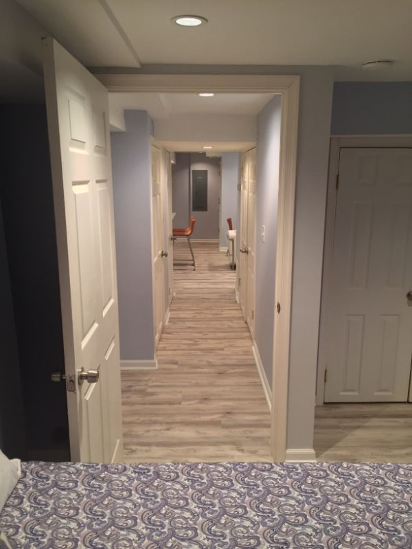 2022 4726 St NW - Renovated BSM Apt w/separate HVAC, unit, W/D - Photo 9