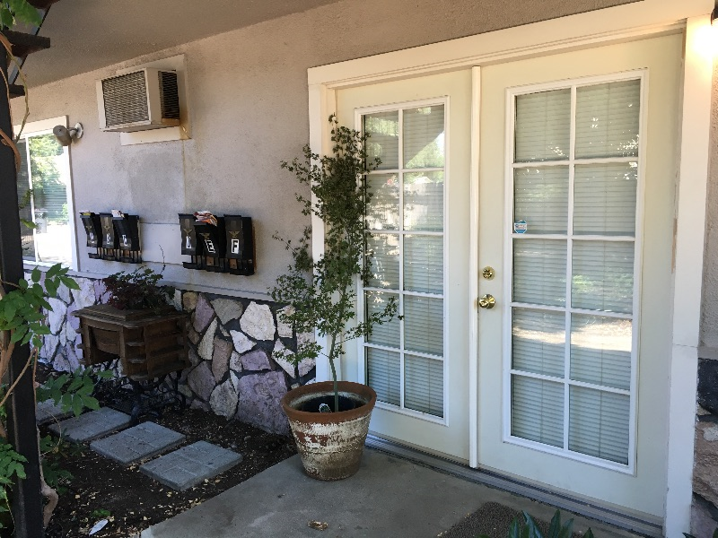 Traditional Warmth (D) Drop off Laundry Serv Inclu