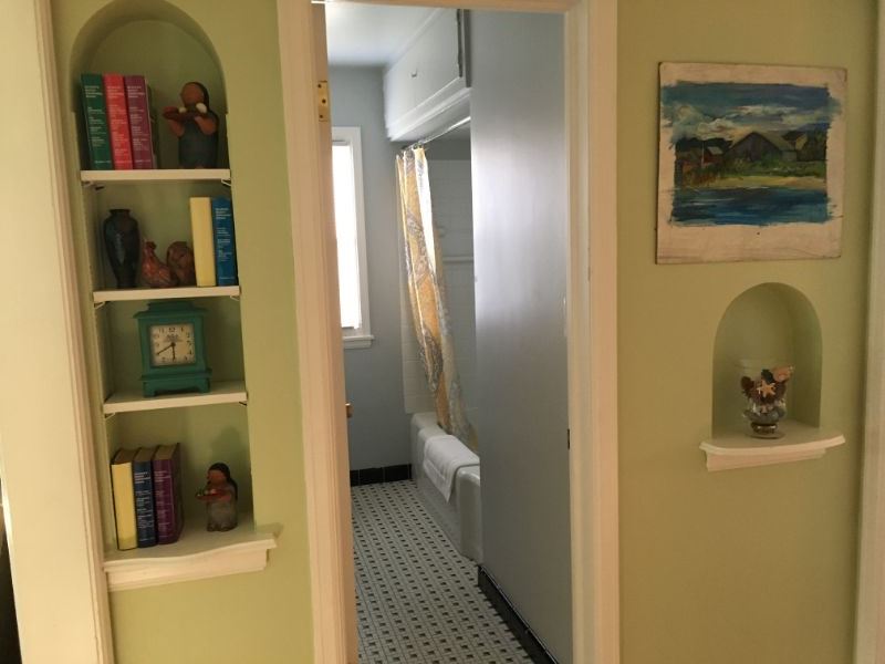 Safe & Sunny Apt near Bayshore Mall - P2 - Photo 10