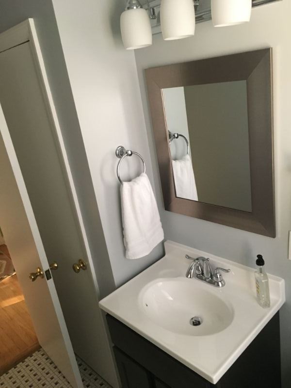 Safe & Sunny Apt near Bayshore Mall - P2 - Photo 11